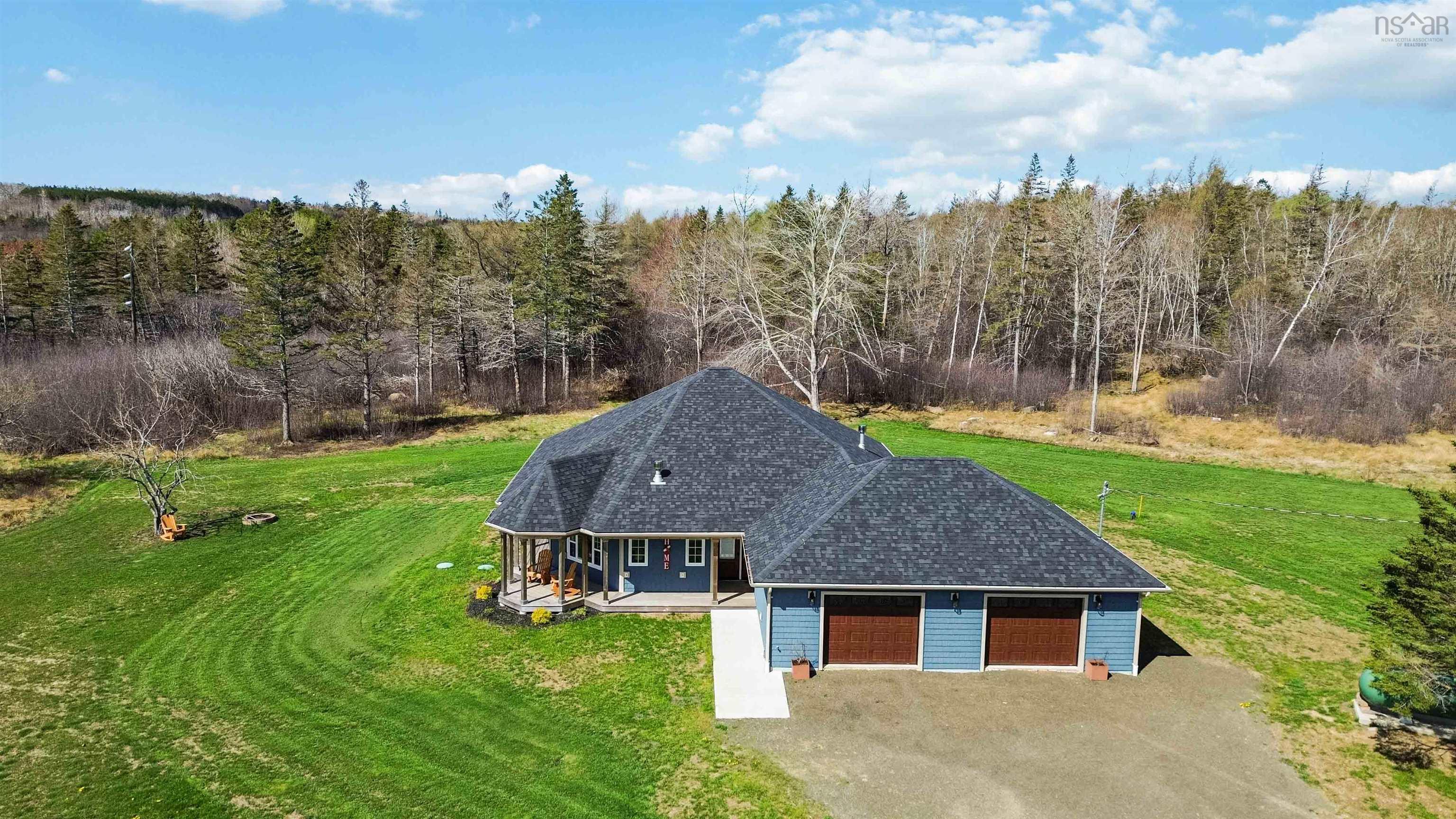 $649,000.00: 1572 Lansdowne Road, Bear River