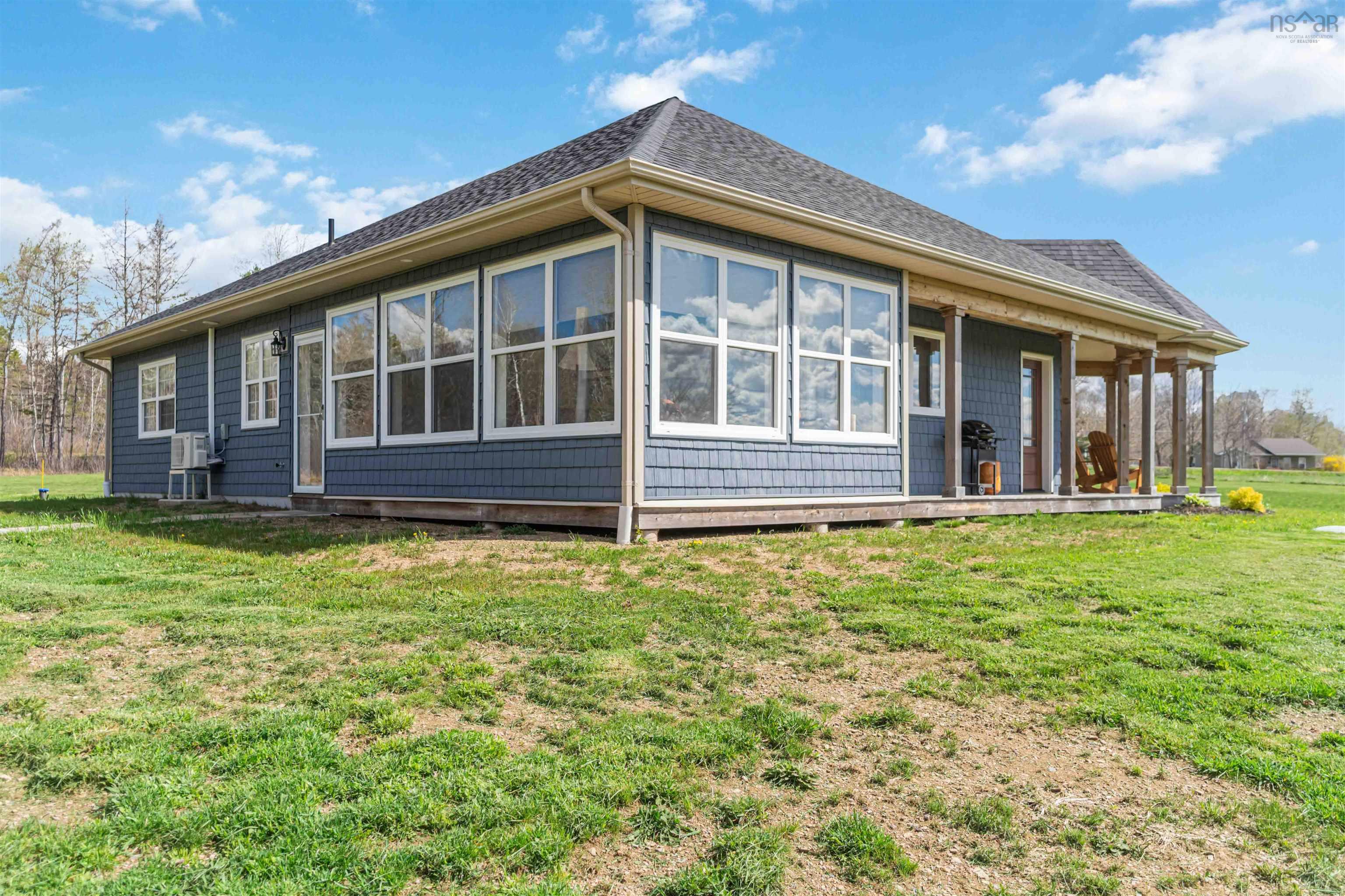 $649,000.00: 1572 Lansdowne Road, Bear River