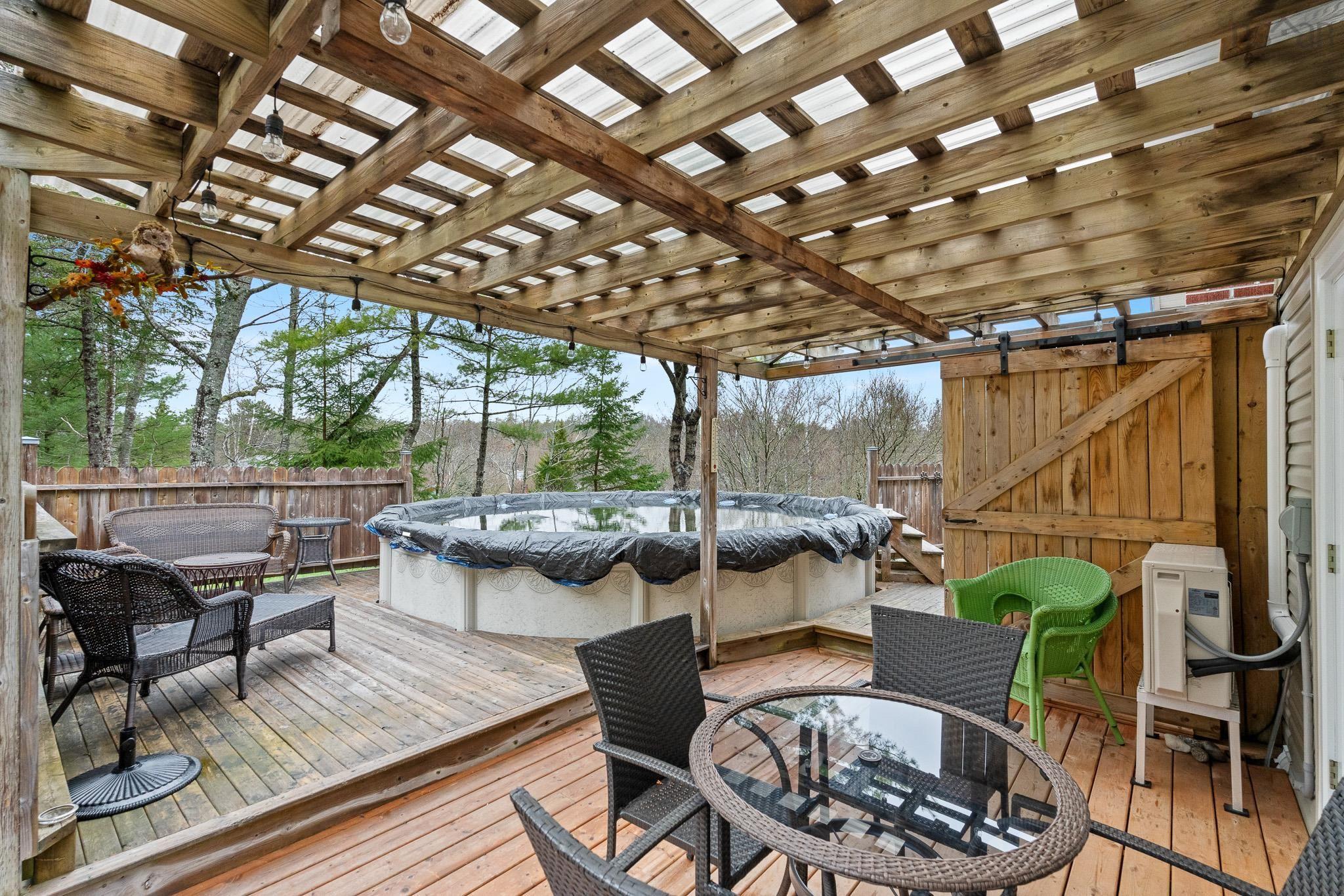 $549,900.00: 6054 Highway 1, Ellershouse