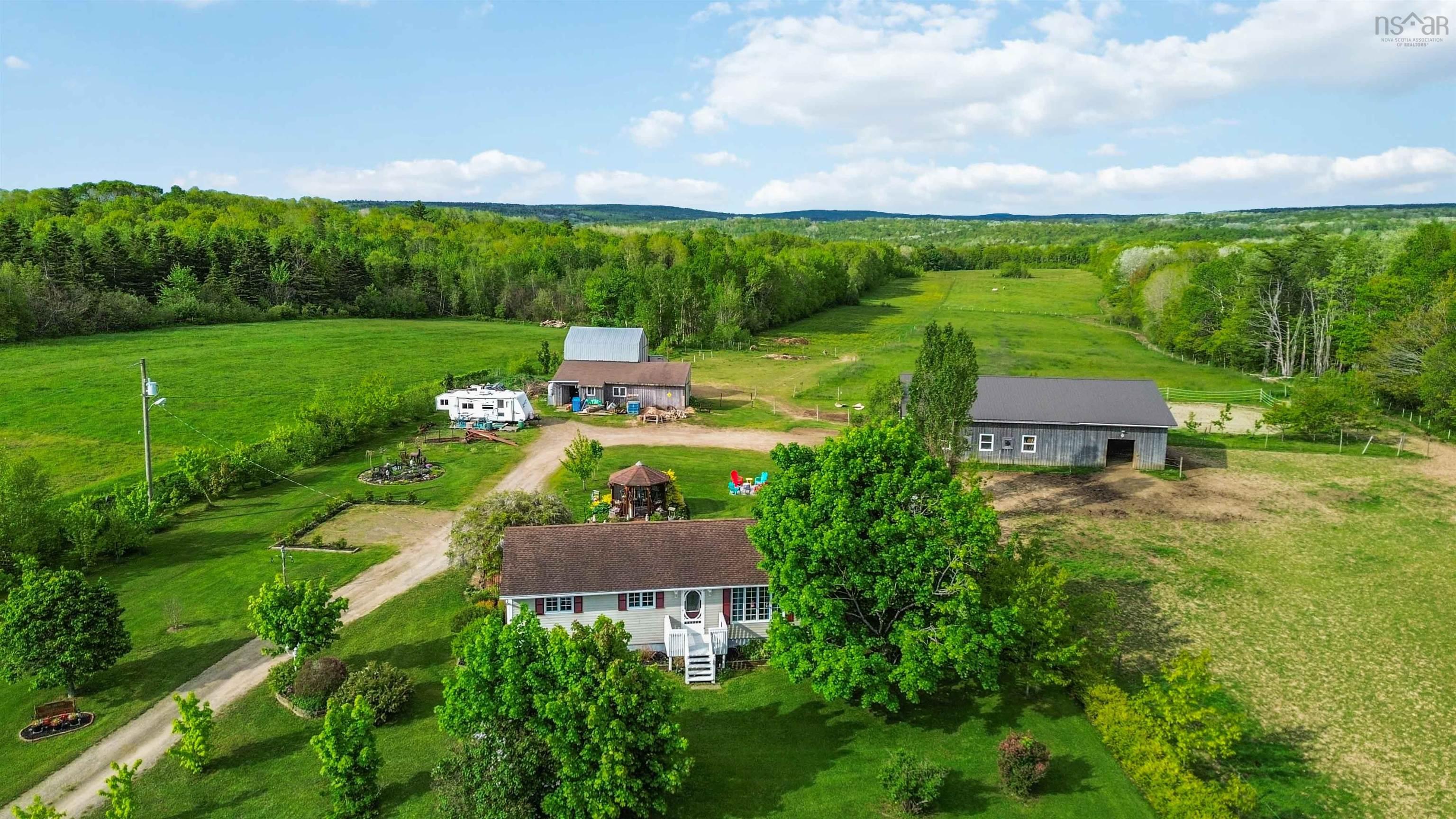 $759,000.00: 251 Ben Jackson Rd, Hantsport