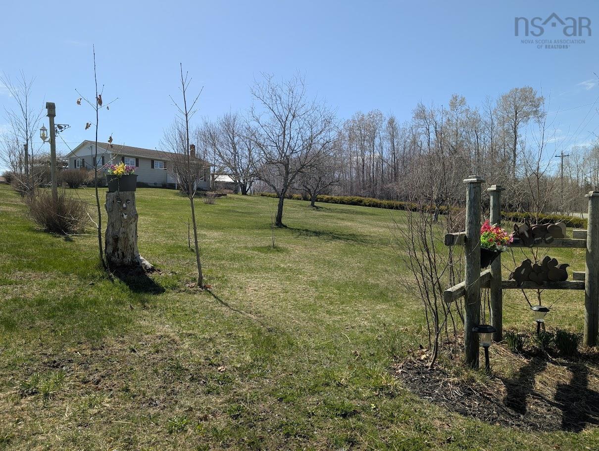 $759,000.00: 251 Ben Jackson Rd, Hantsport