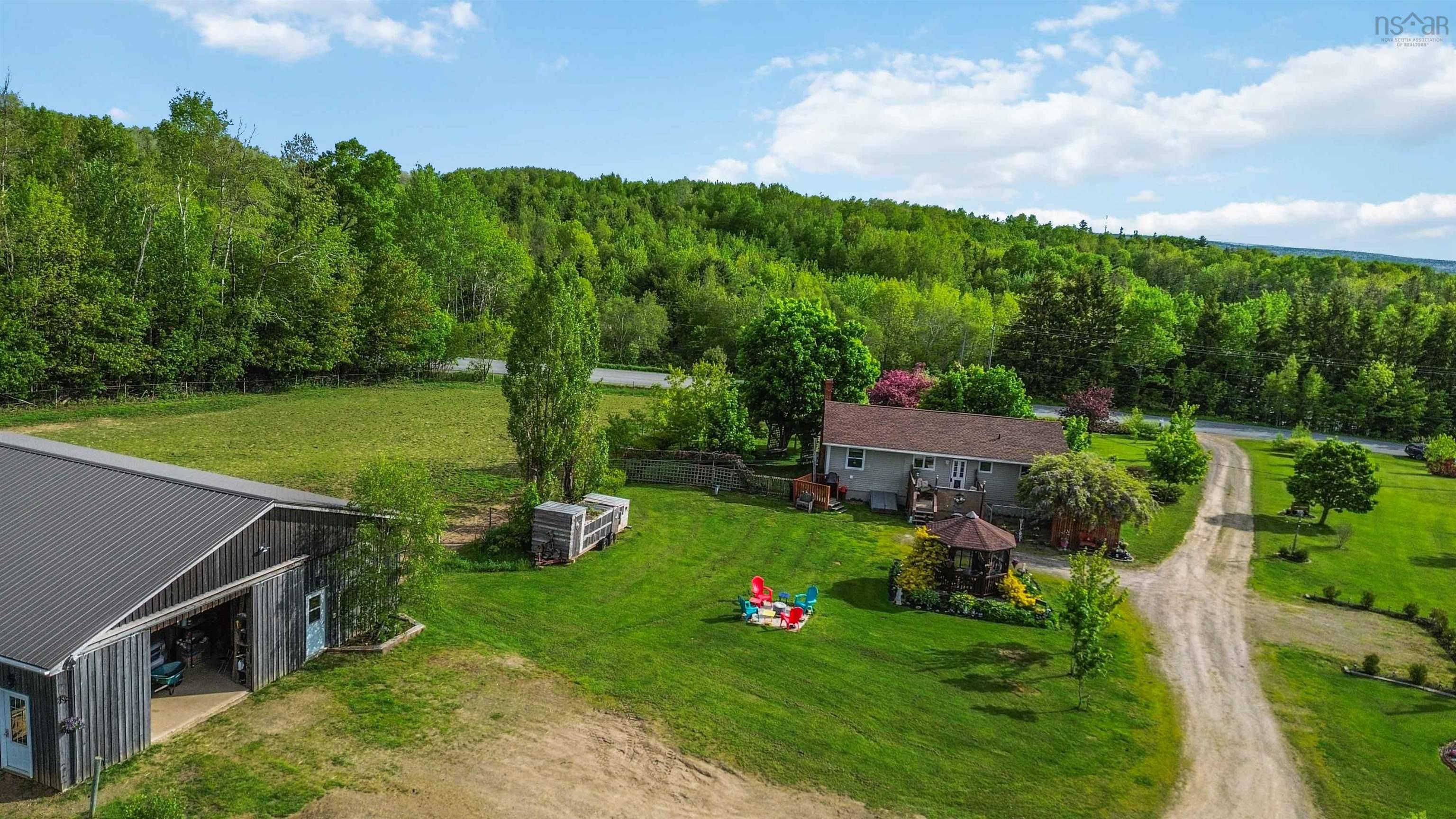 $759,000.00: 251 Ben Jackson Rd, Hantsport