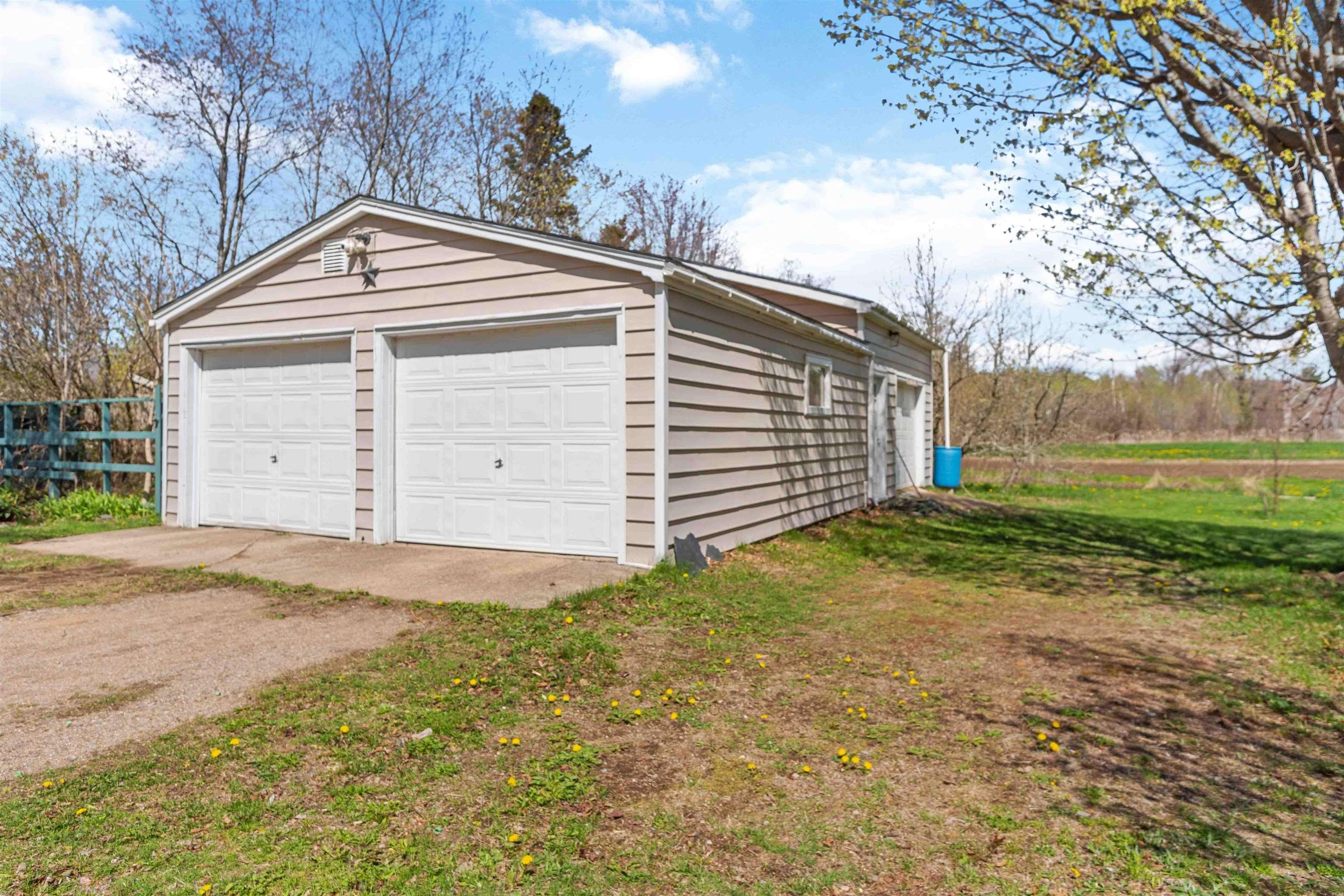 $324,900.00: 14305 Highway 1, Wilmot