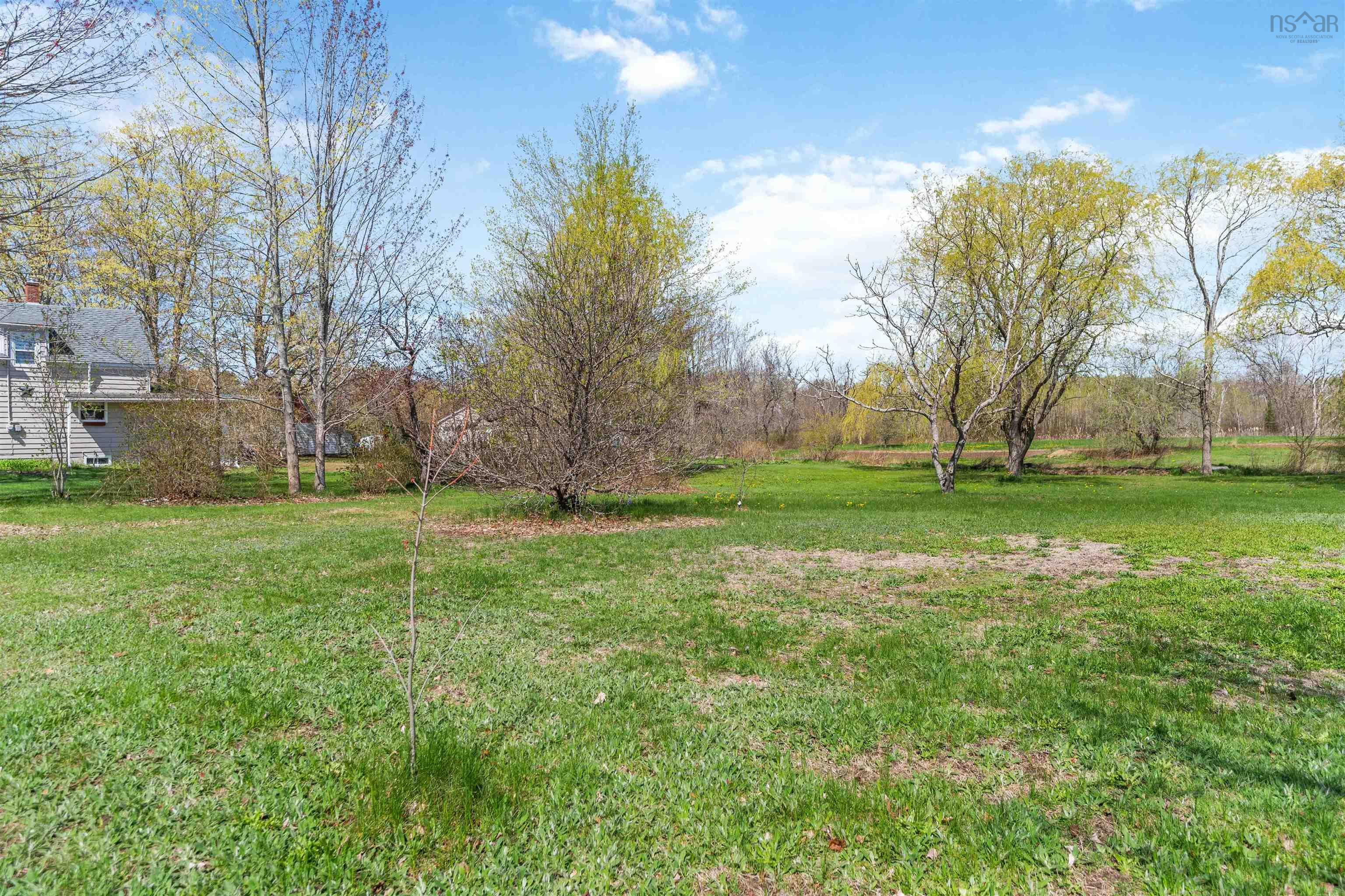 $324,900.00: 14305 Highway 1, Wilmot
