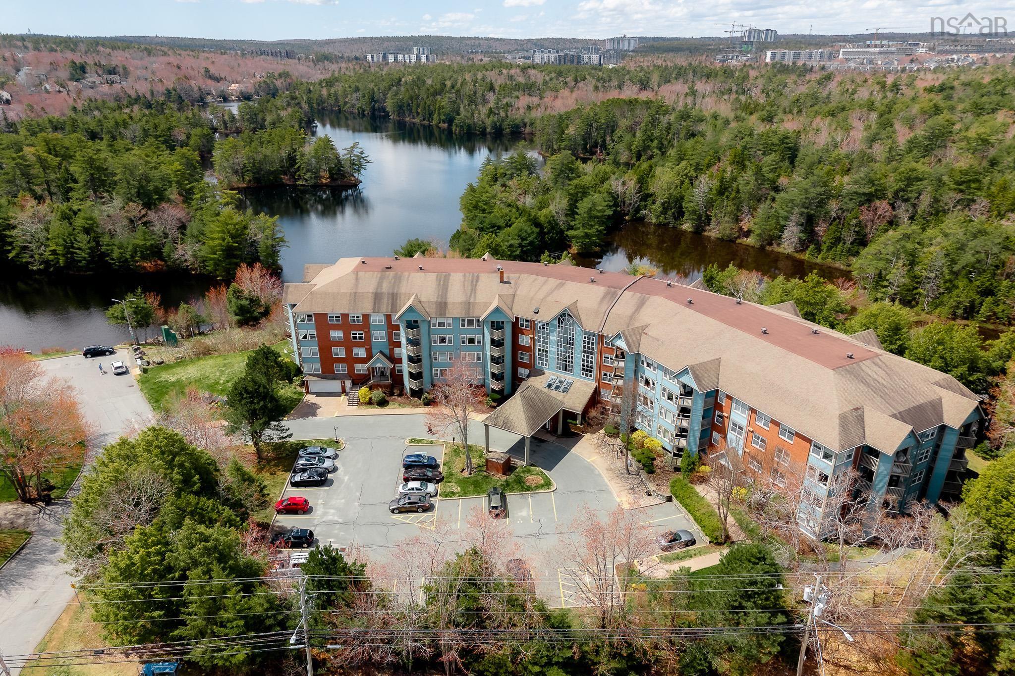 407 2 Lake Drive, Bedford, NS (MLS 202610553)