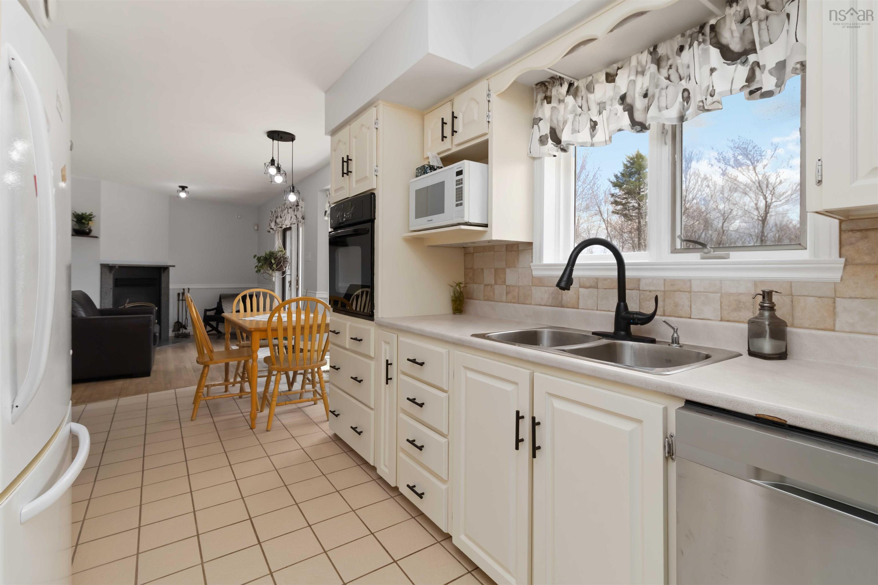 12 Maplewood Court, Beaver Bank, NS (MLS 202610561)