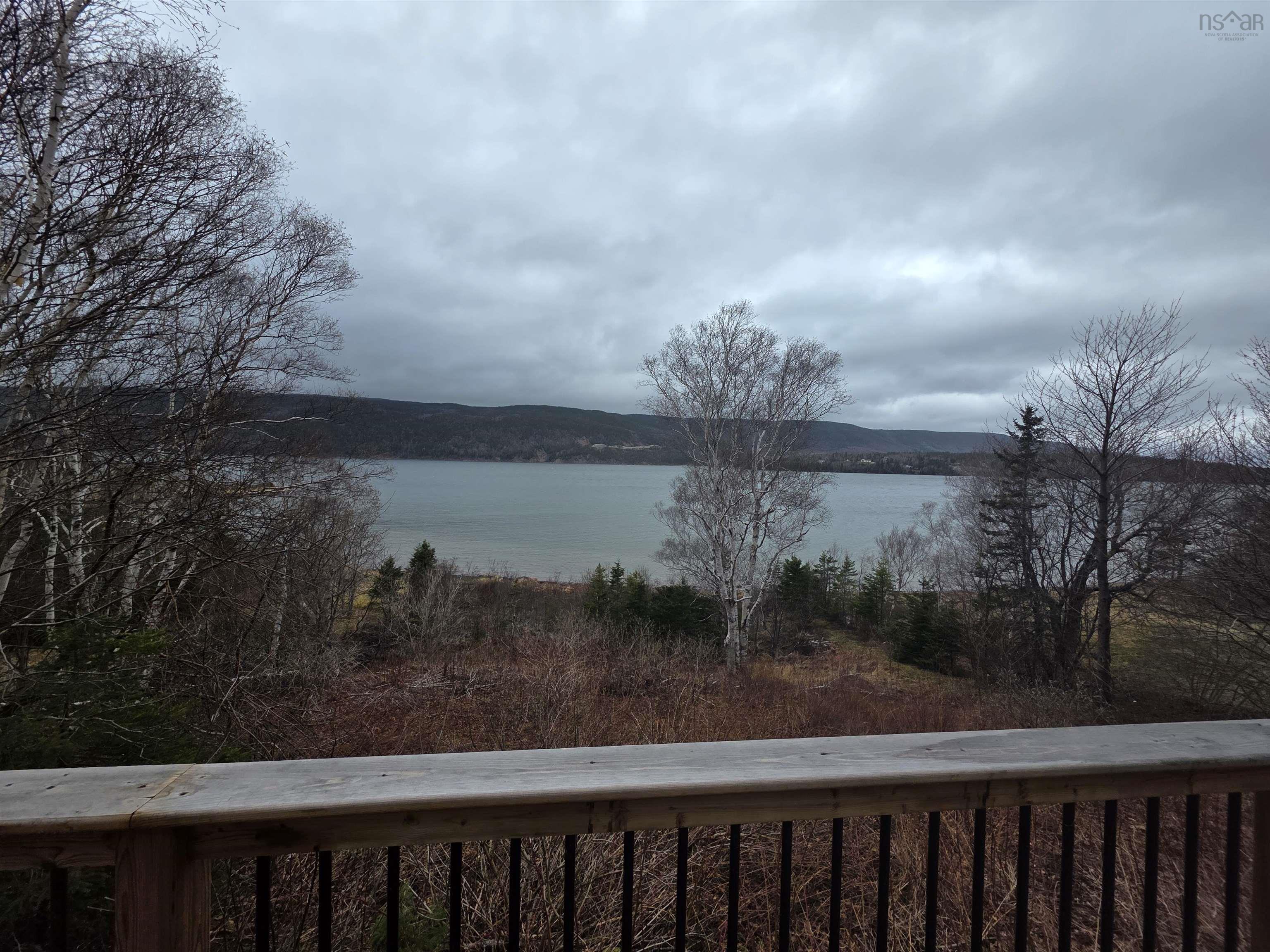 $399,900.00: 45 Shady Lane, Big Bras D