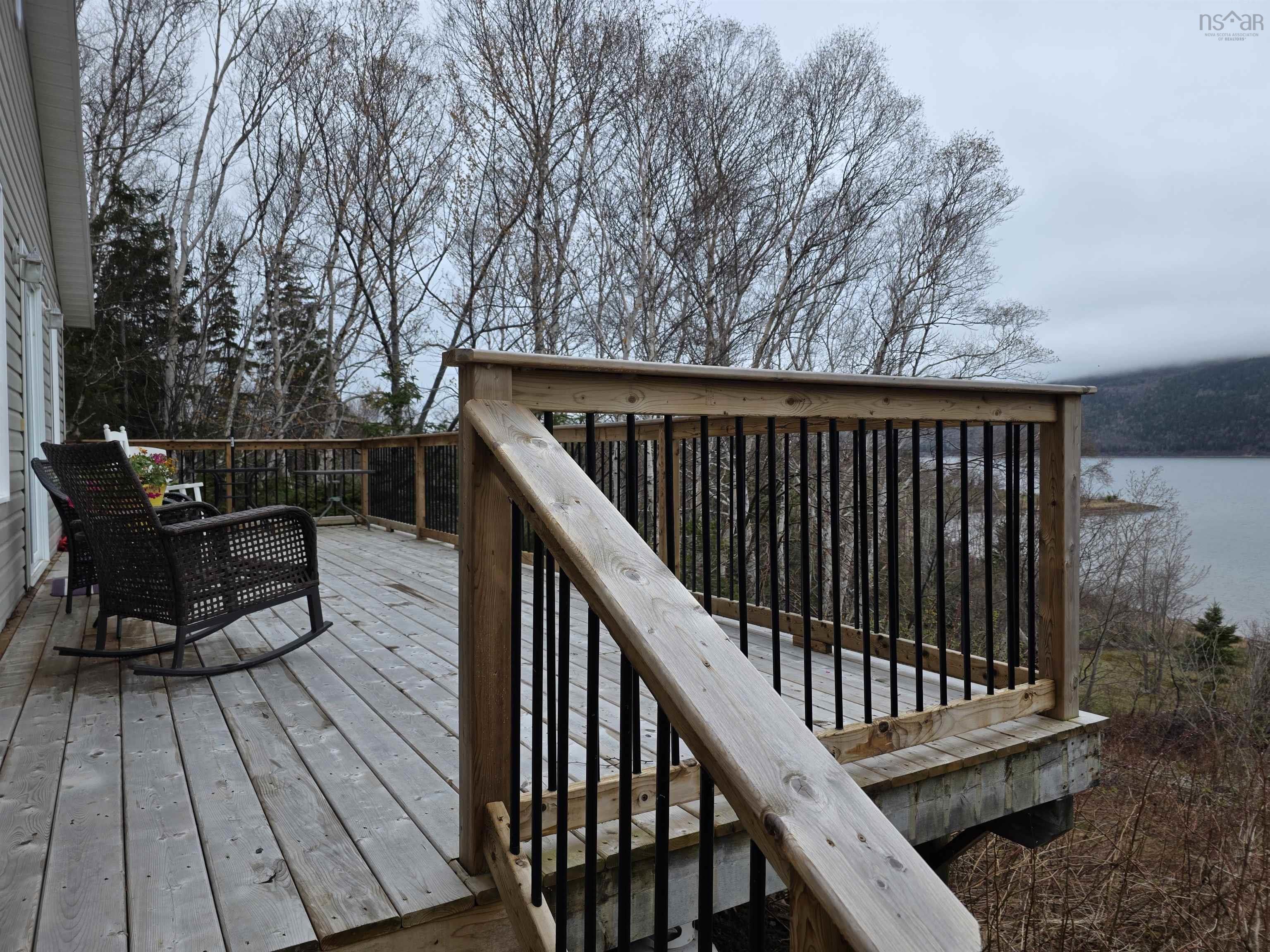 $399,900.00: 45 Shady Lane, Big Bras D