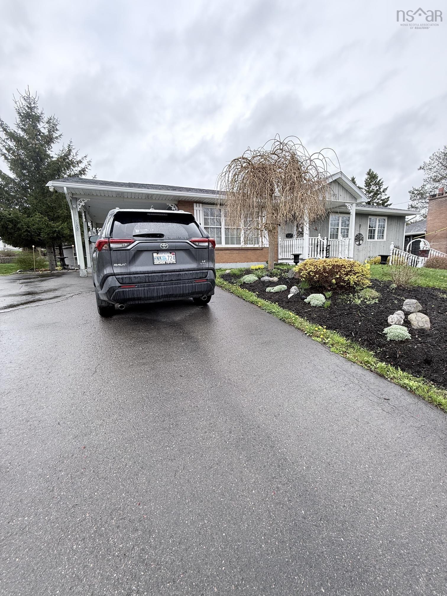 $349,900.00: 100 ChurchHill Drive, New Glasgow