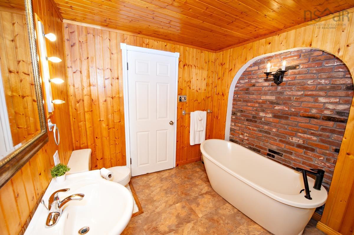 28 Beech Hill Drive, Lake Echo, NS (MLS 202610580)