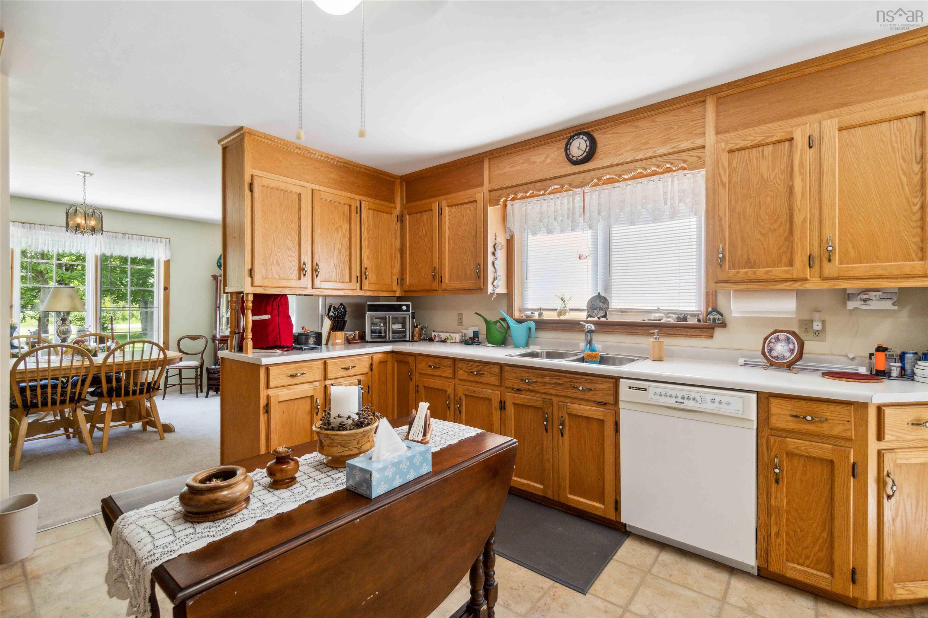 $359,999.00: 729 Parker Mountain Road, Parkers Cove