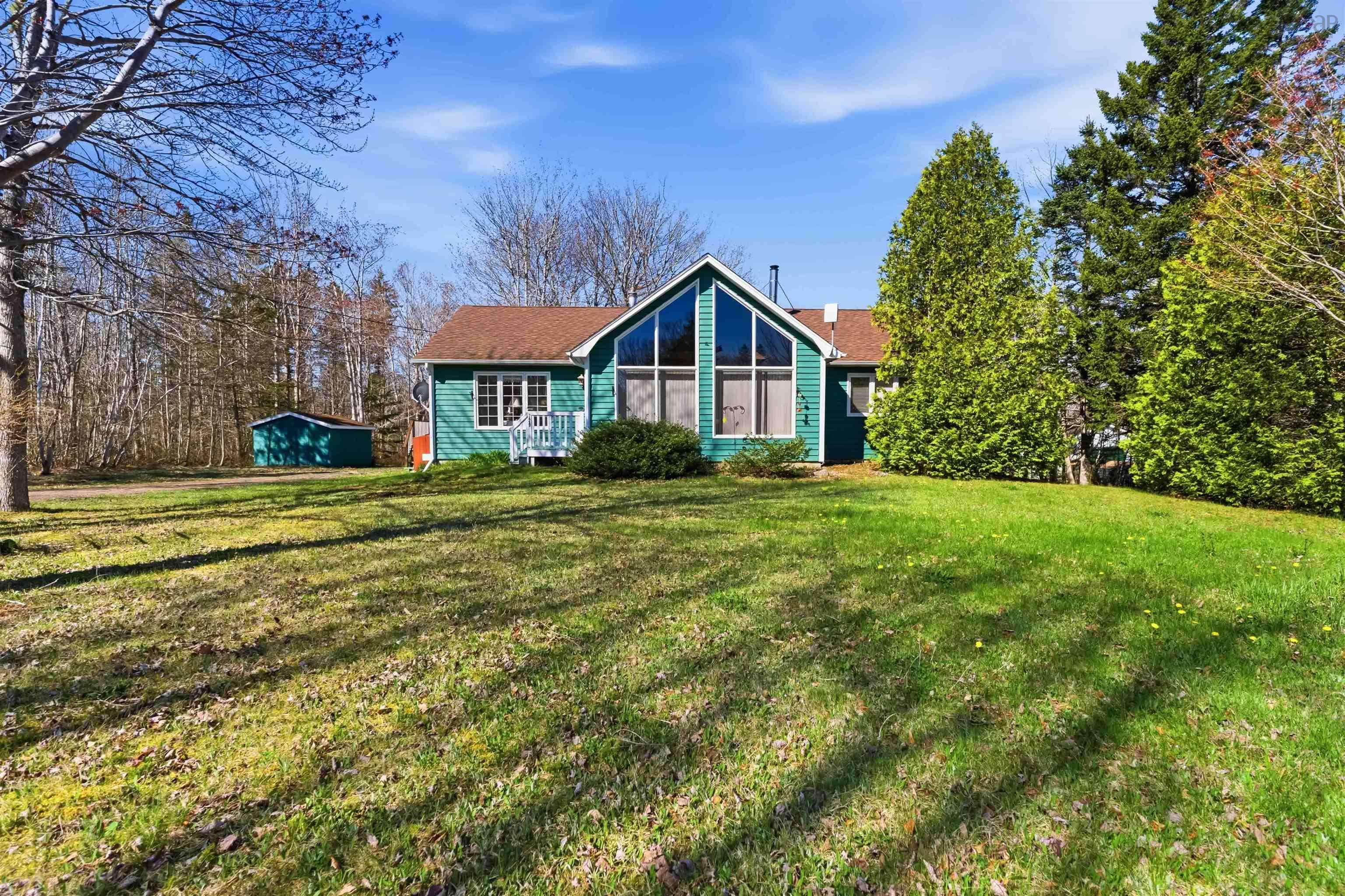 $359,999.00: 729 Parker Mountain Road, Parkers Cove