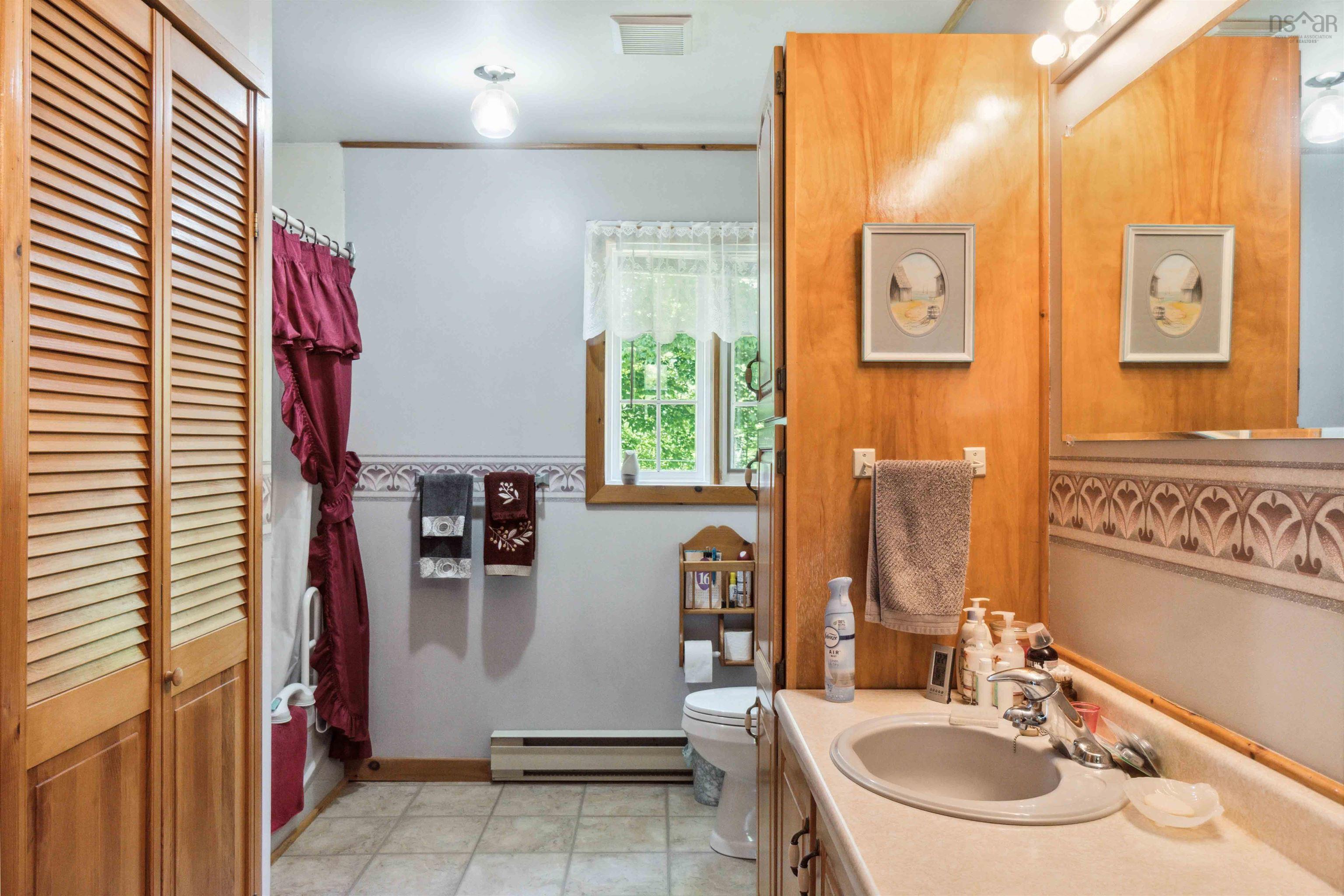 $359,999.00: 729 Parker Mountain Road, Parkers Cove