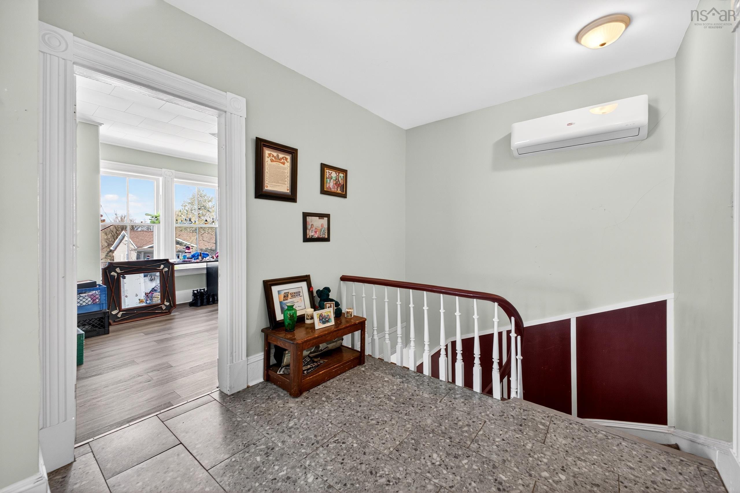 $424,900.00: 294 QUEEN Street, Truro