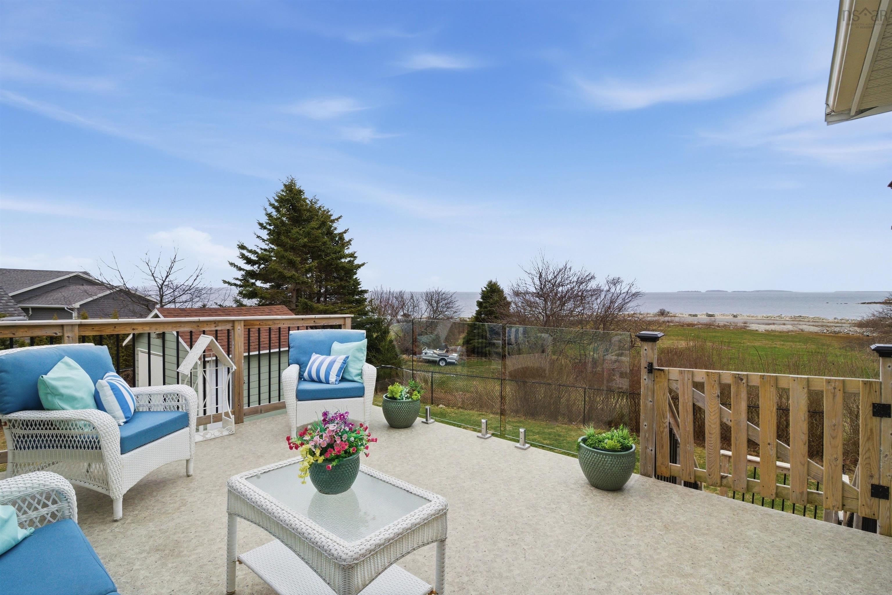 $709,900.00: 7575 Highway 329, East River Point