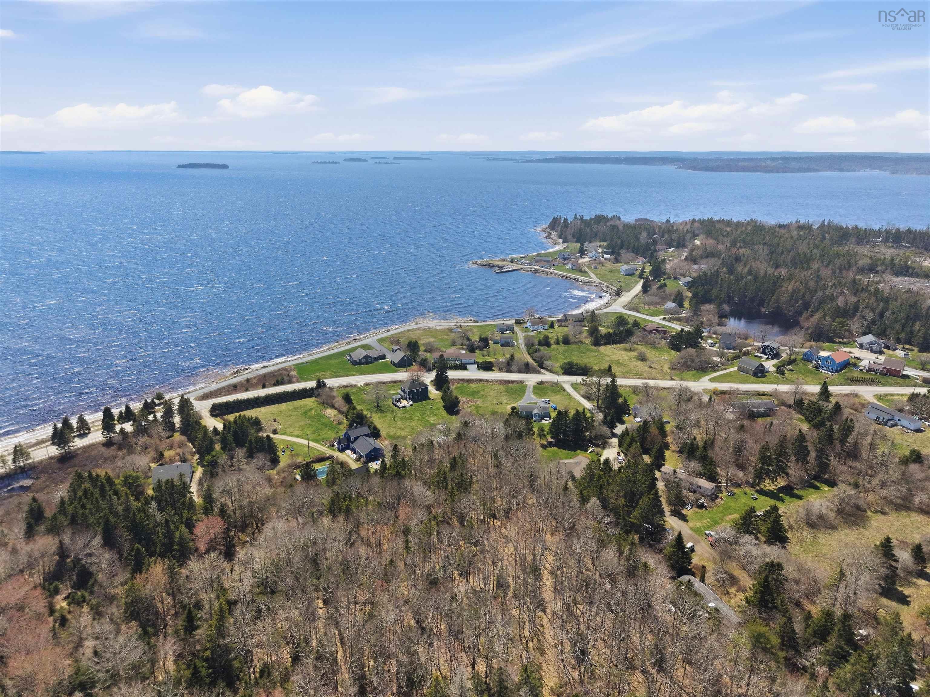 $709,900.00: 7575 Highway 329, East River Point