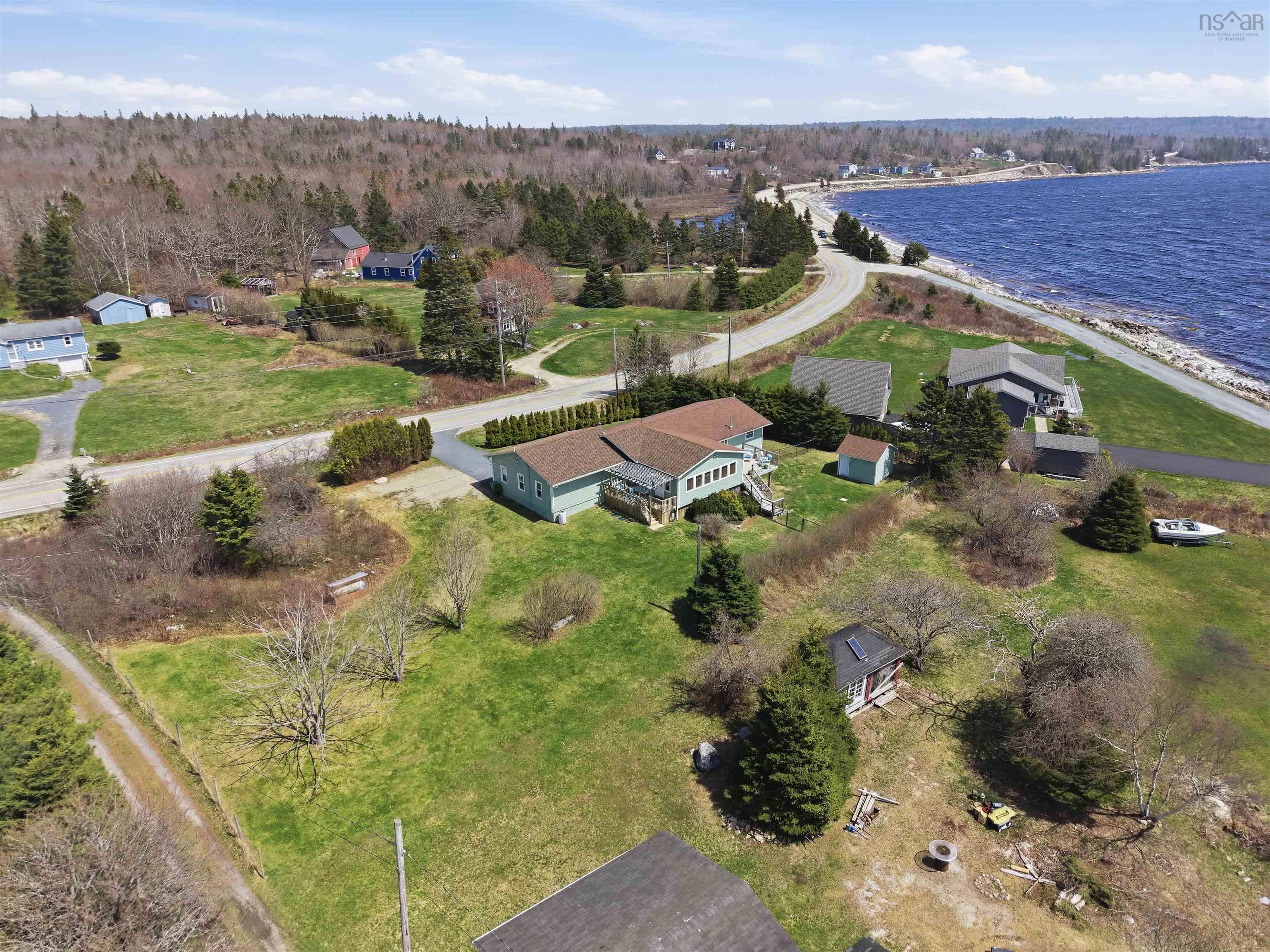 $709,900.00: 7575 Highway 329, East River Point
