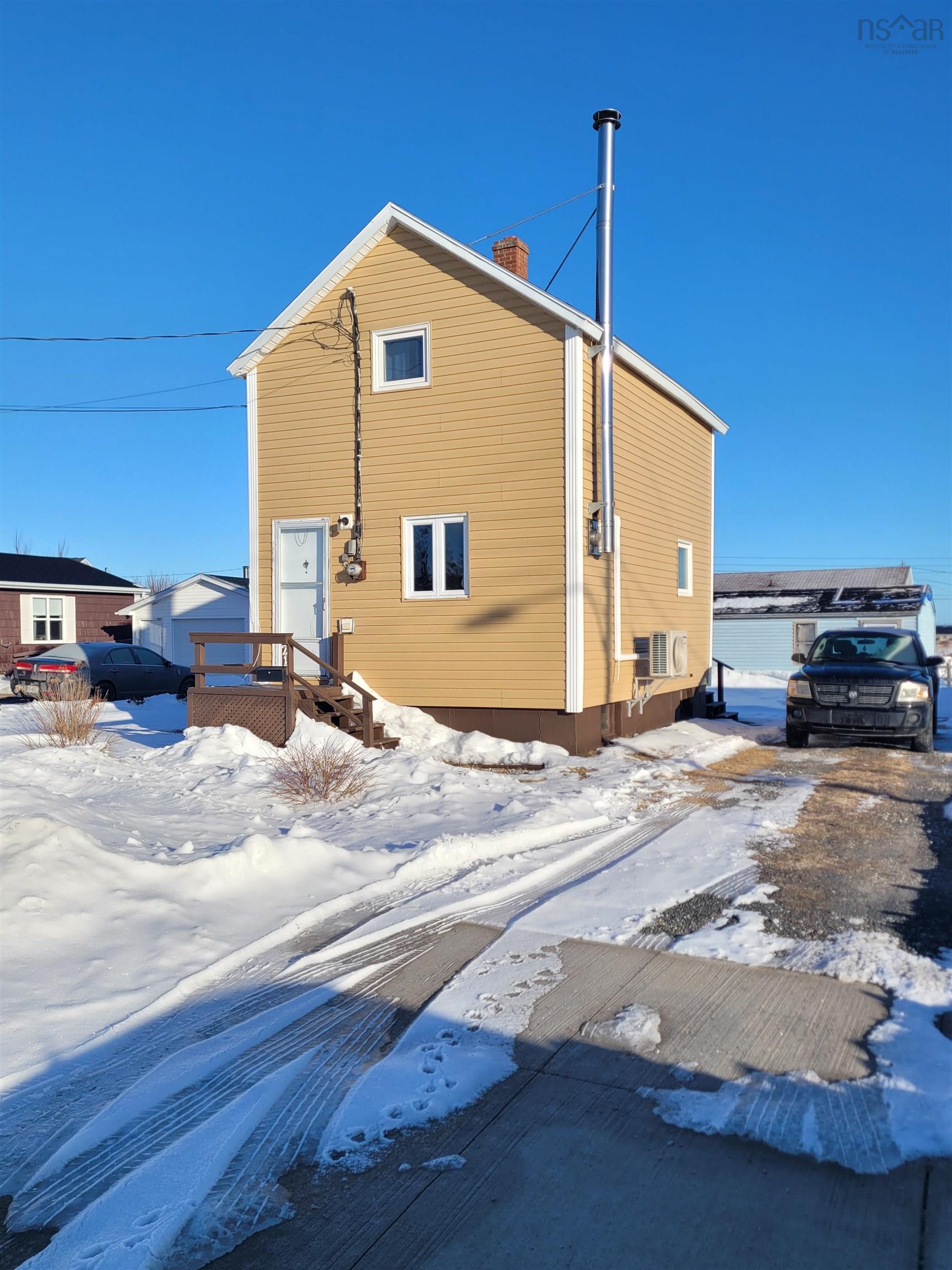 $139,000.00: 21 Sydney Street, Glace Bay