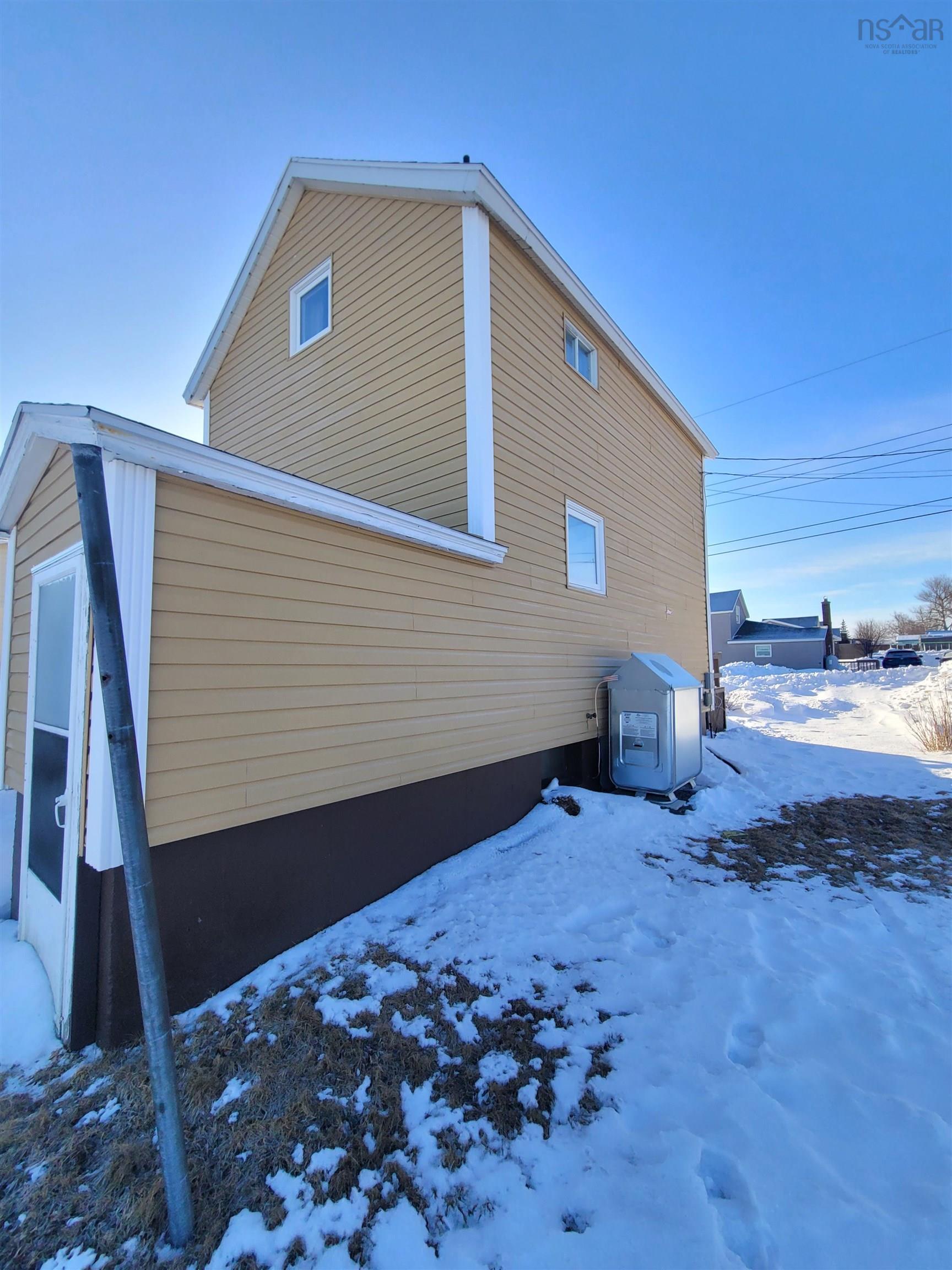 $139,000.00: 21 Sydney Street, Glace Bay