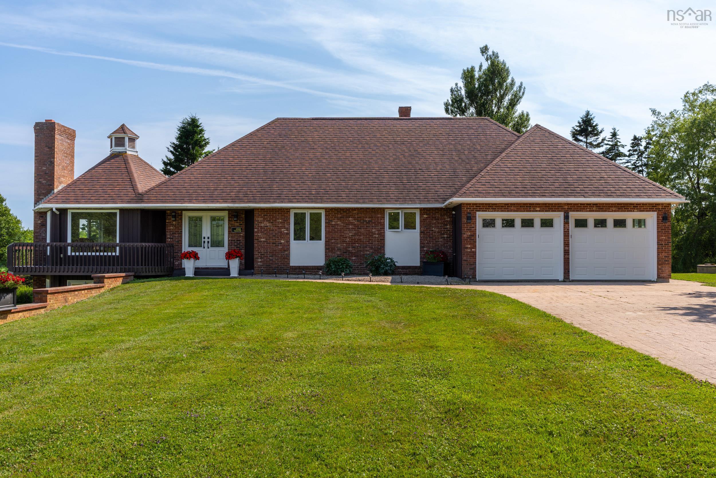 $698,000.00: 1518 Patrice Road, Concession