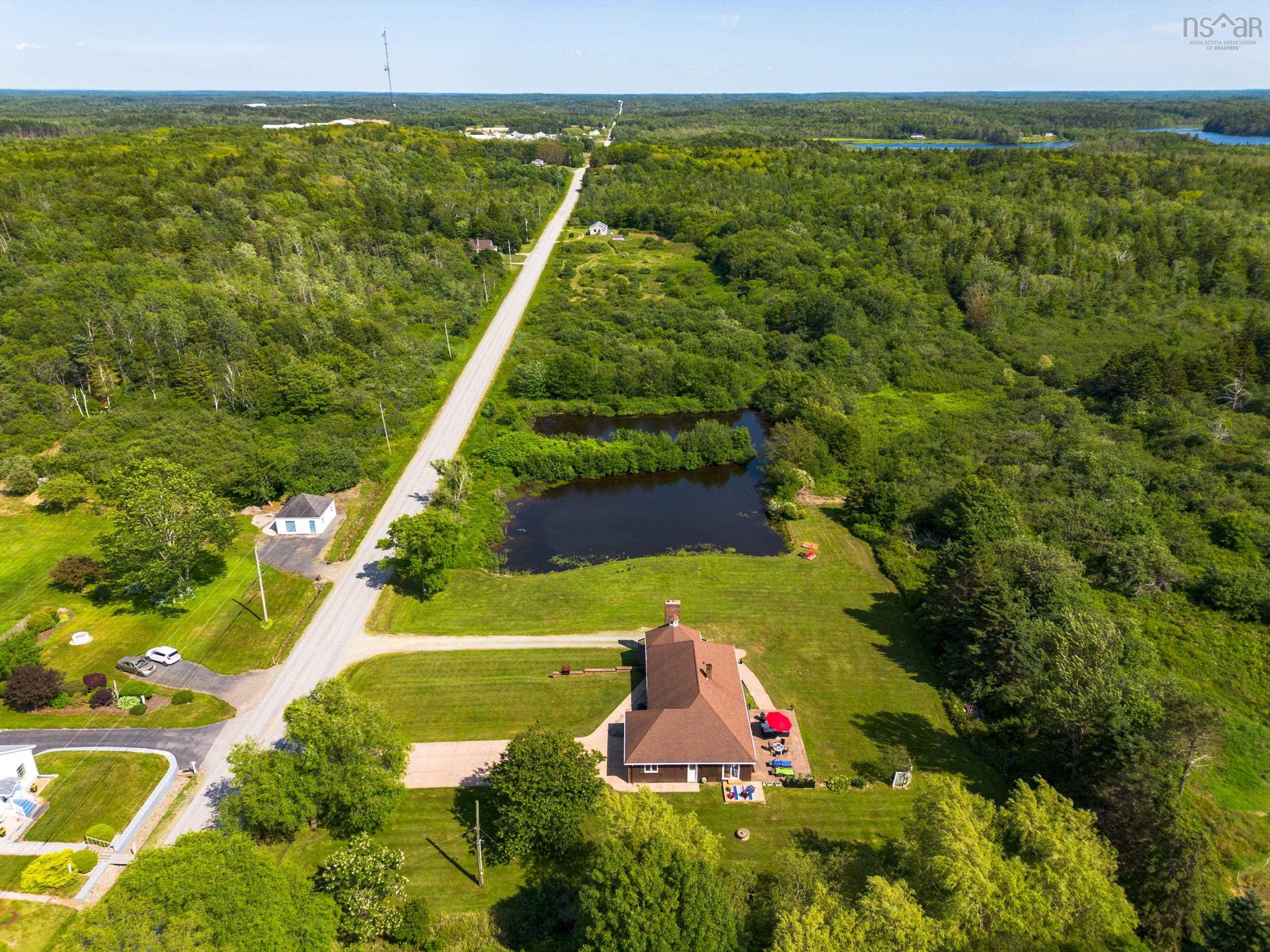$698,000.00: 1518 Patrice Road, Concession