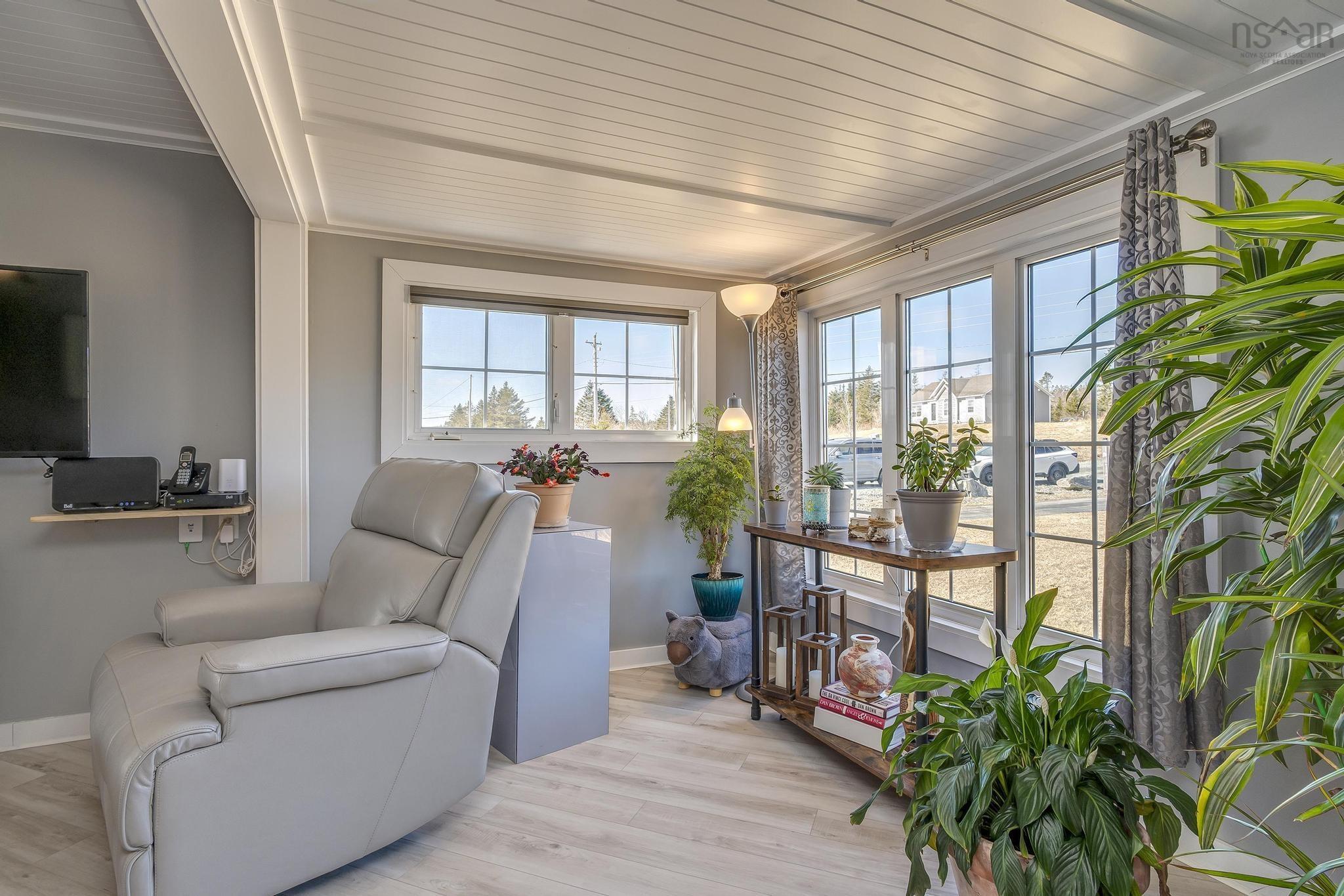 $329,500.00: 19194 Highway 7 Highway, Spry Harbour