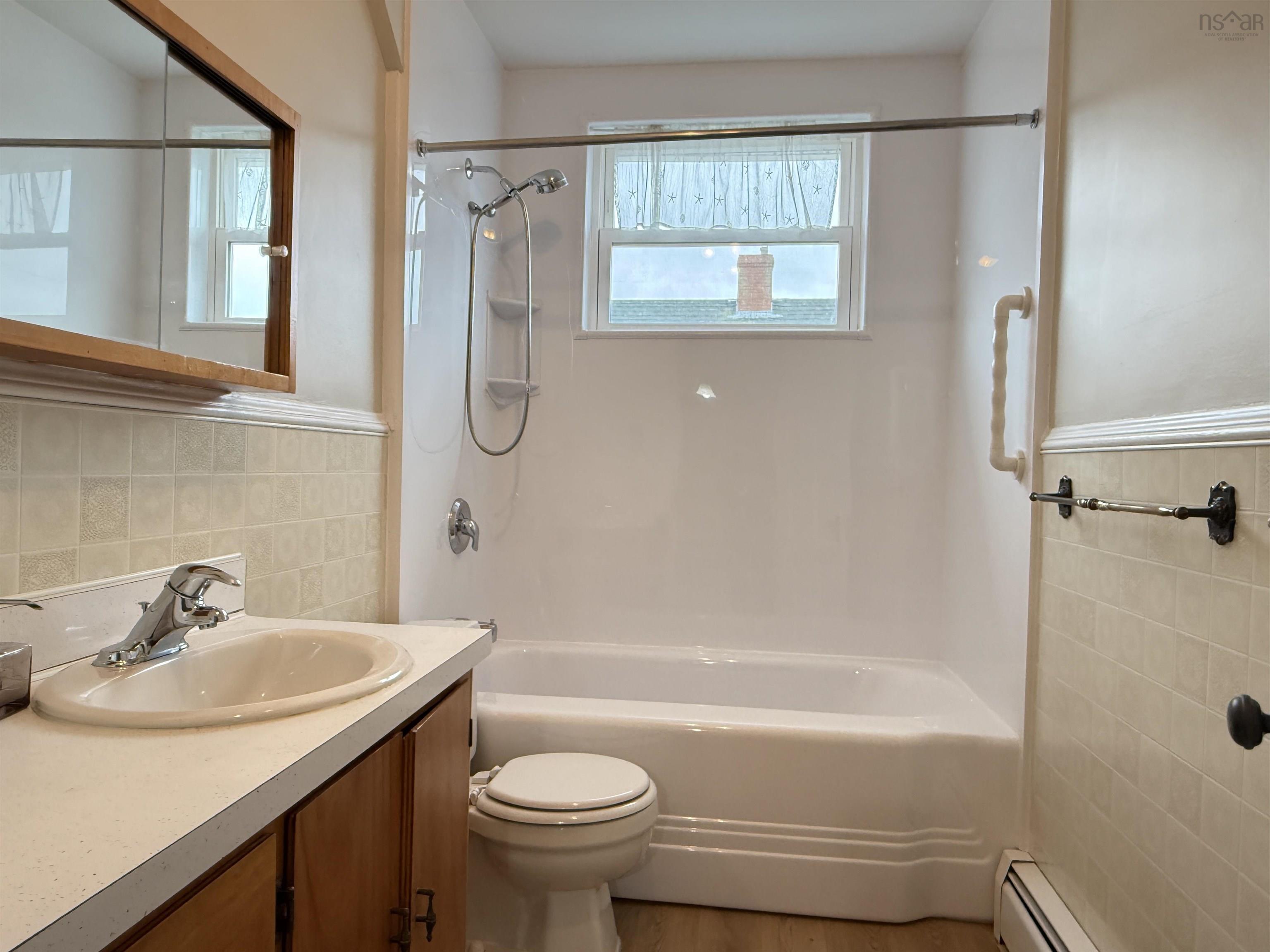 $250,000.00: 411 Nelson Street, New Glasgow