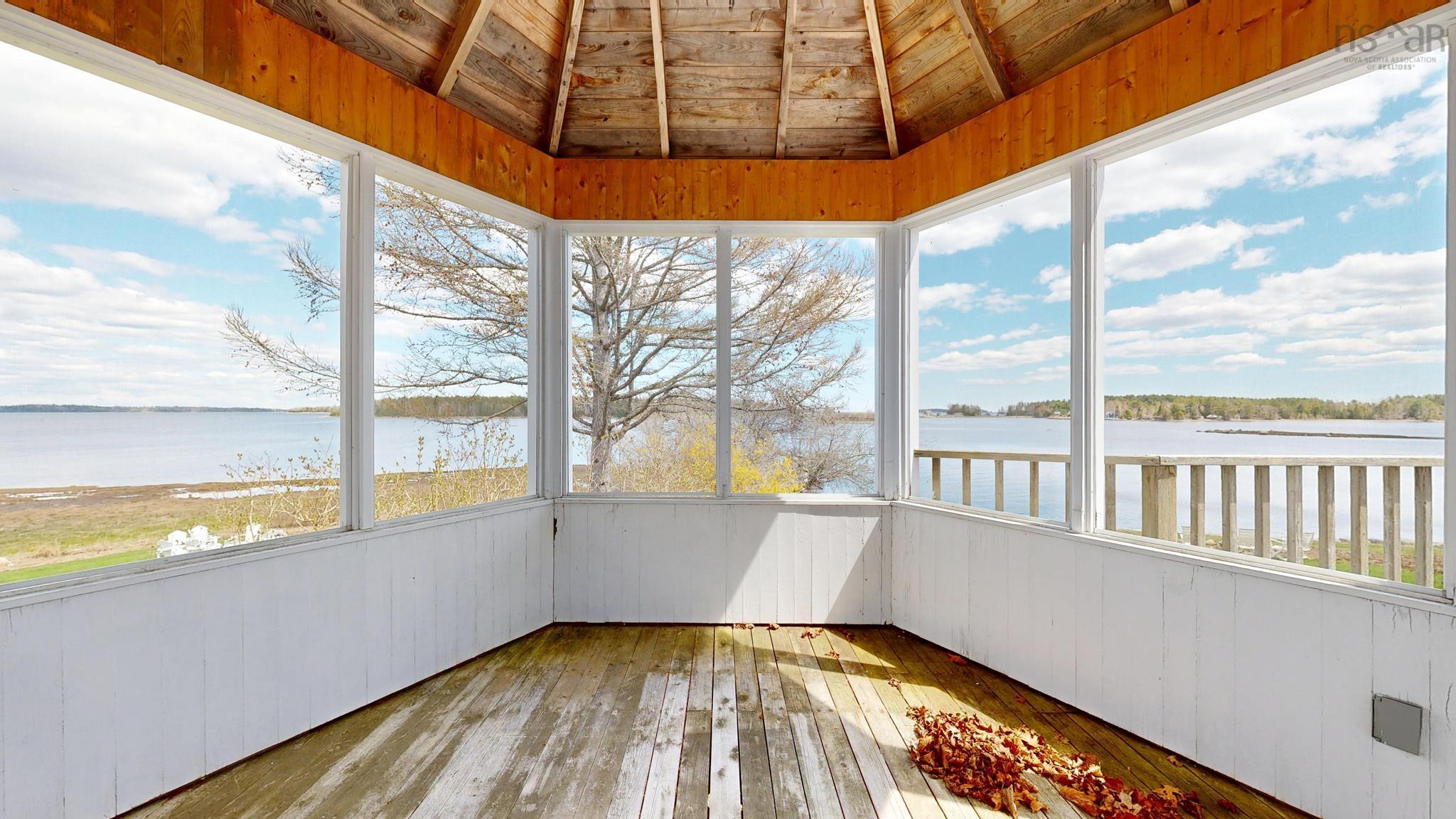 $599,000.00: 45 Little Vaughan Lake Road, Western Shore
