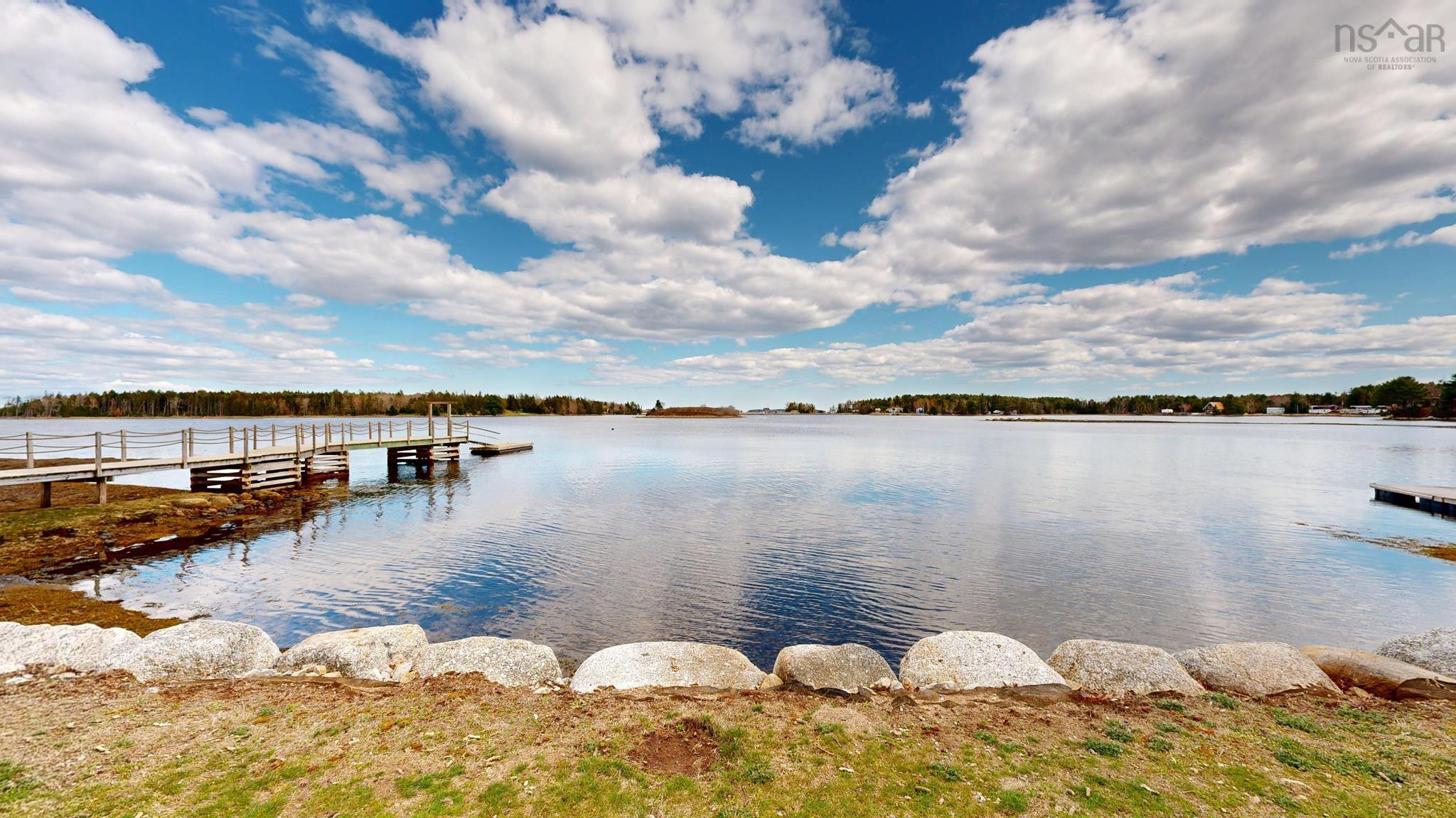$599,000.00: 45 Little Vaughan Lake Road, Western Shore