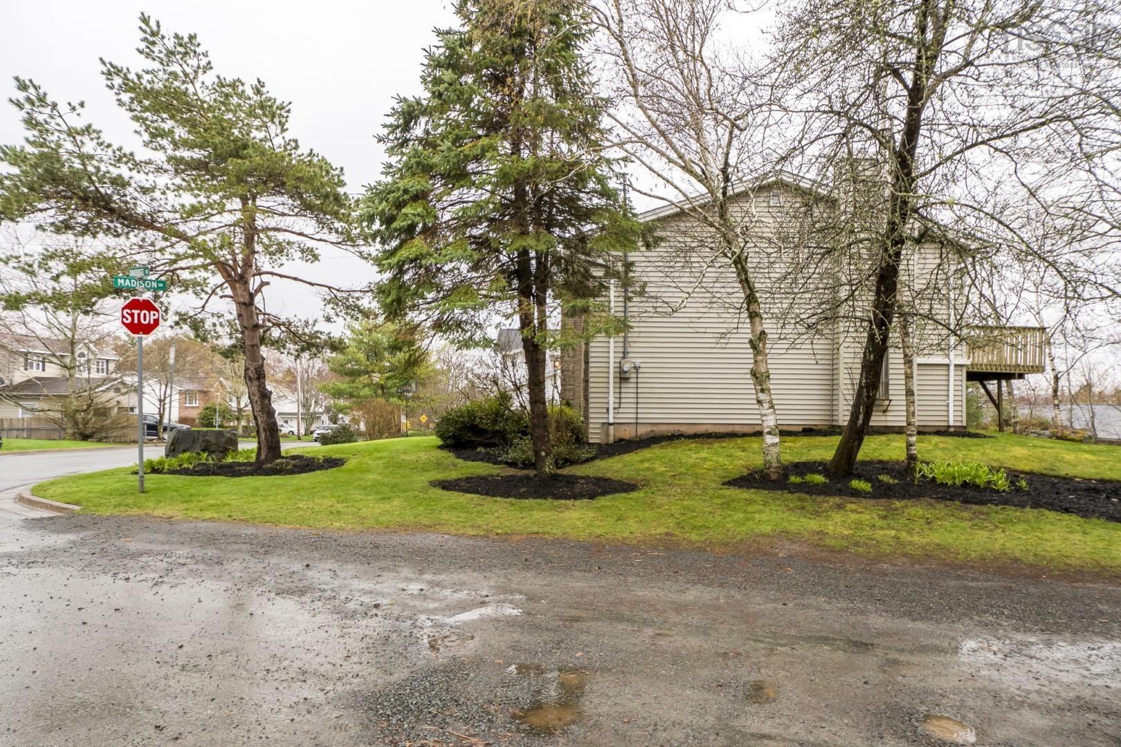 52 Madison Drive, Bedford, NS (MLS 202610664)