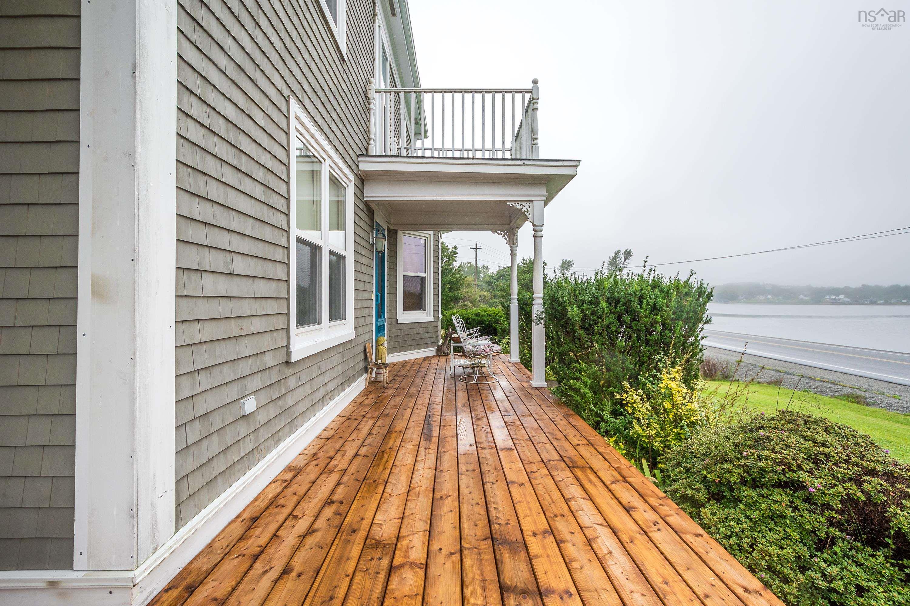 $569,900.00: 1640 Highway 332, First South