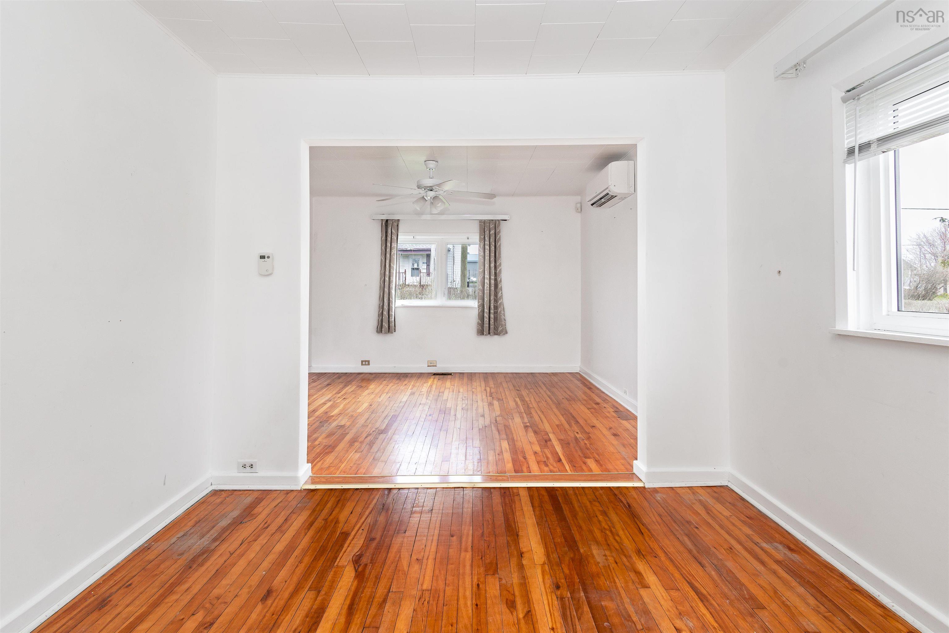 $164,900.00: 145 Vulcan Avenue, Sydney