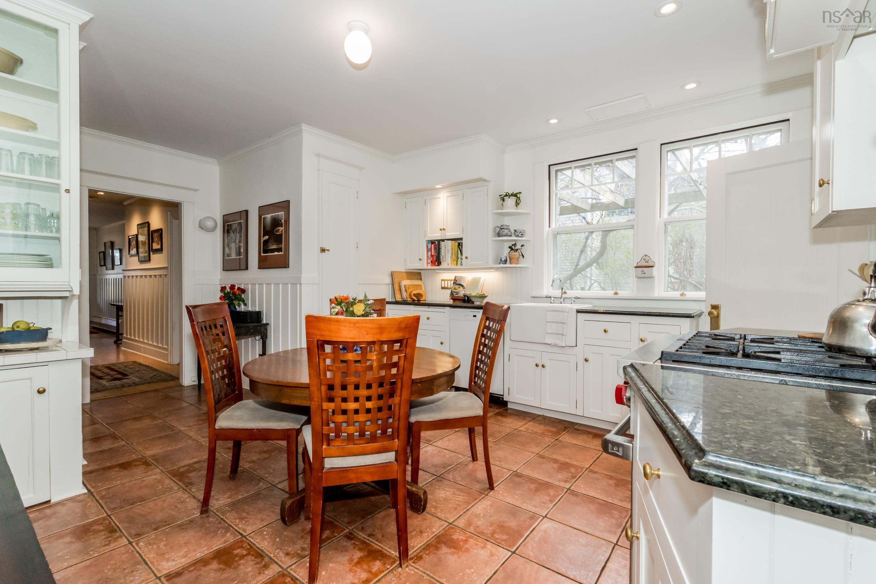 $1,085,000.00: 12 Linden Avenue, Wolfville