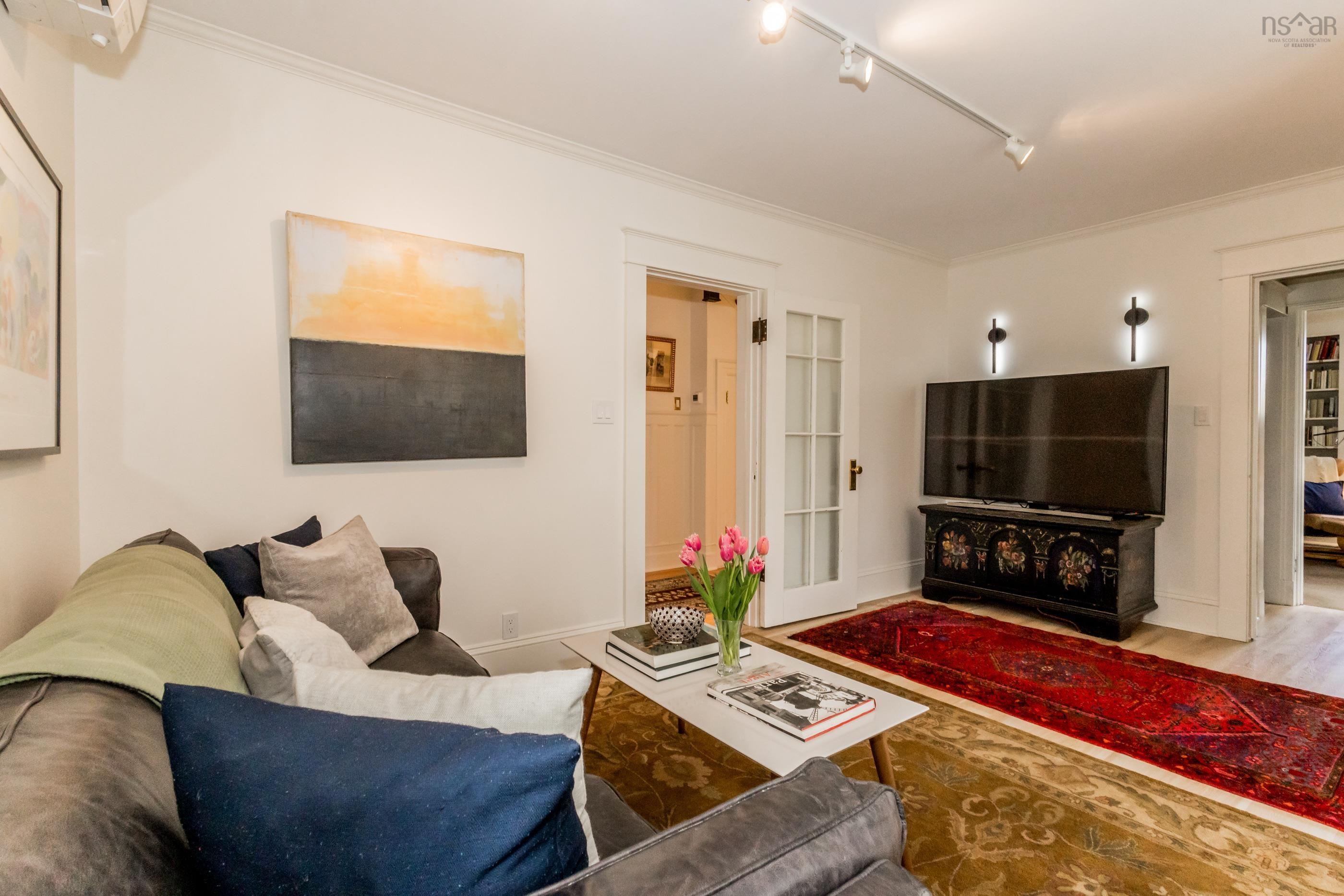 $1,085,000.00: 12 Linden Avenue, Wolfville
