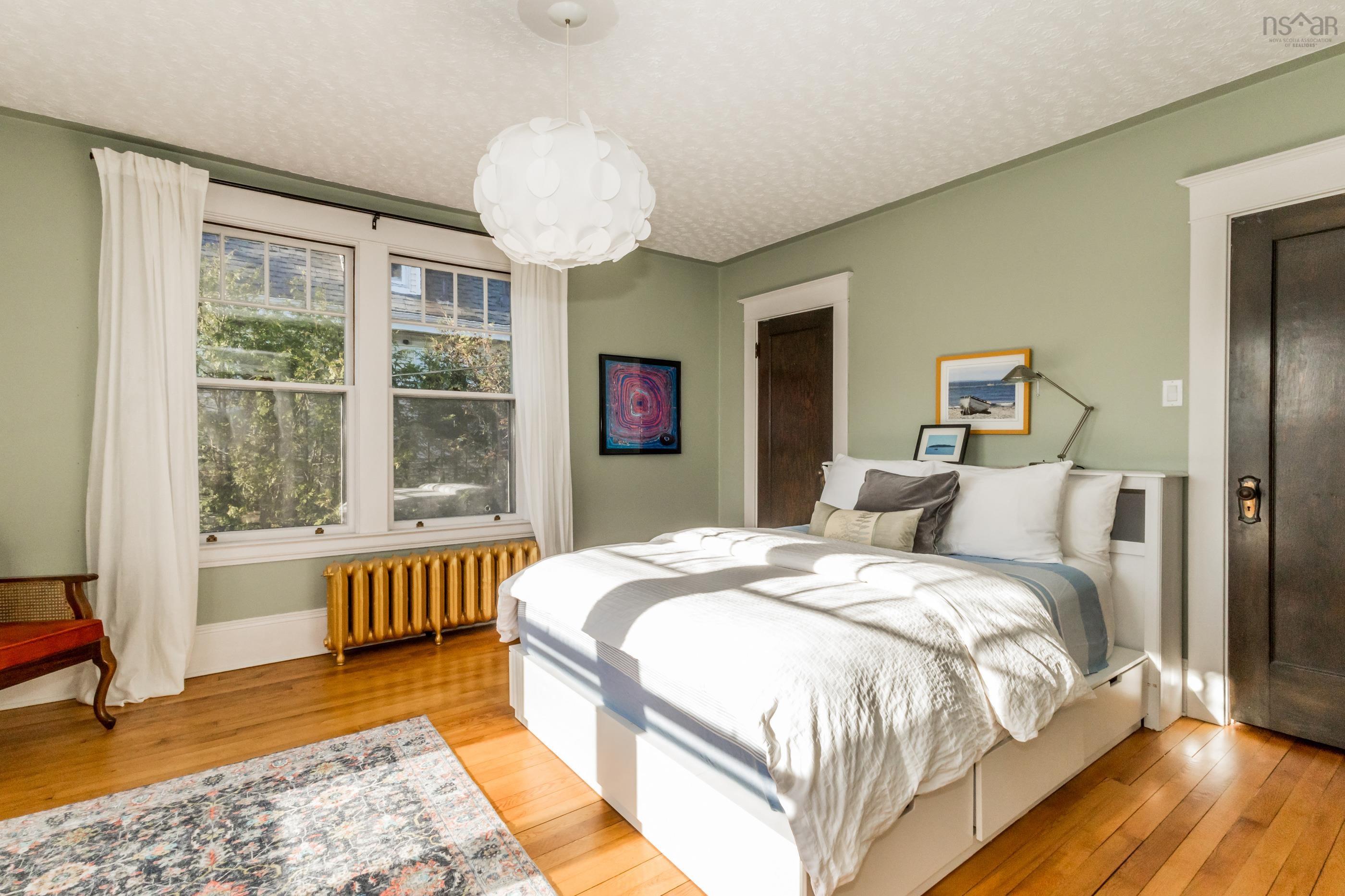 $1,085,000.00: 12 Linden Avenue, Wolfville