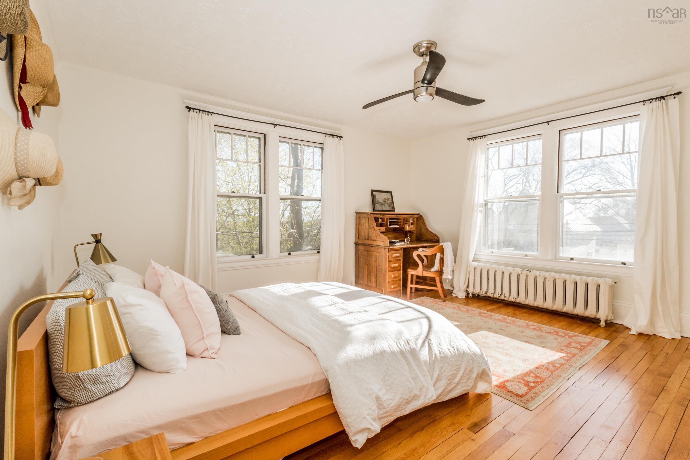 $1,085,000.00: 12 Linden Avenue, Wolfville