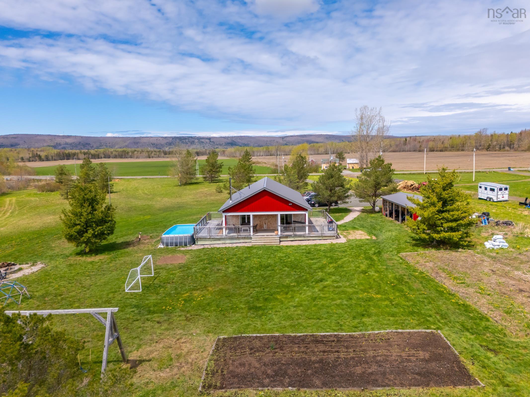 $429,900.00: 10916 Highway 1, Lawrencetown