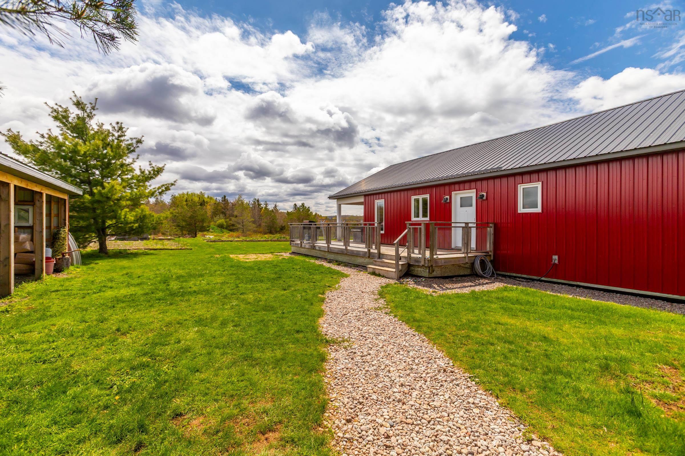 $429,900.00: 10916 Highway 1, Lawrencetown