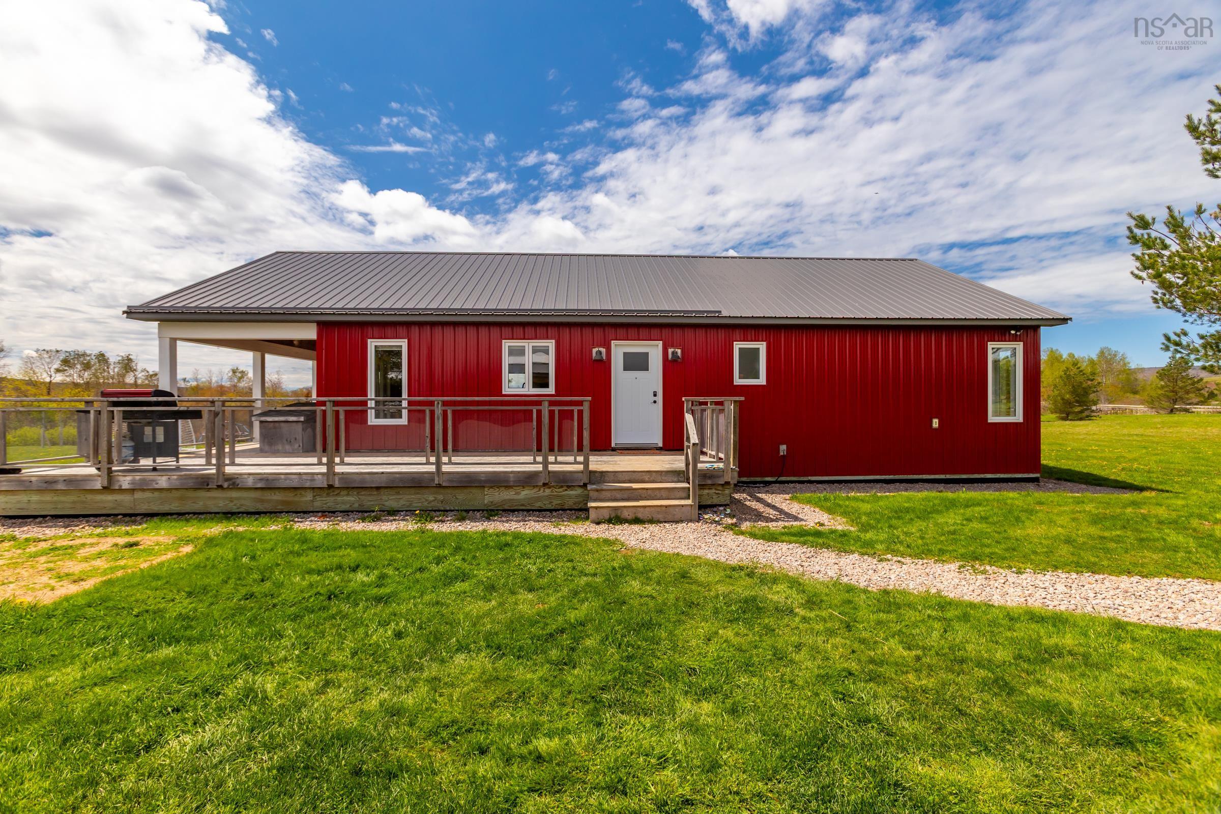 $429,900.00: 10916 Highway 1, Lawrencetown