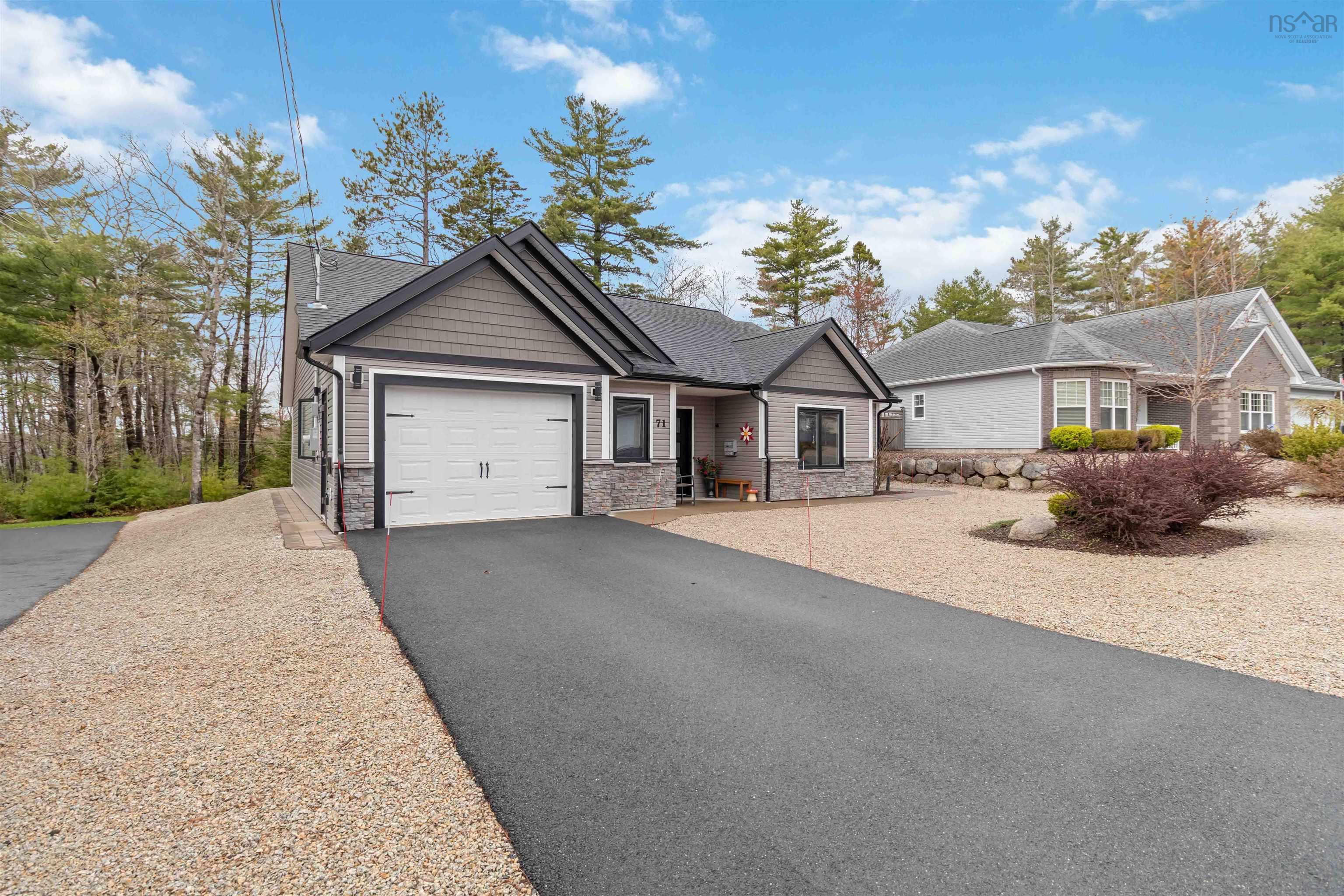 $579,900.00: 71 Acorn Drive, Bridgewater