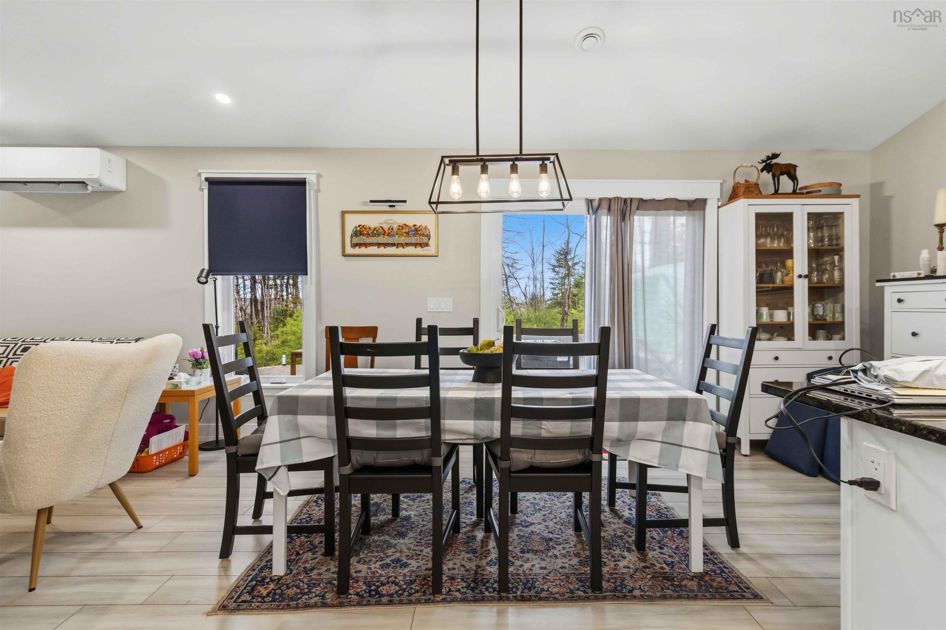 $579,900.00: 71 Acorn Drive, Bridgewater