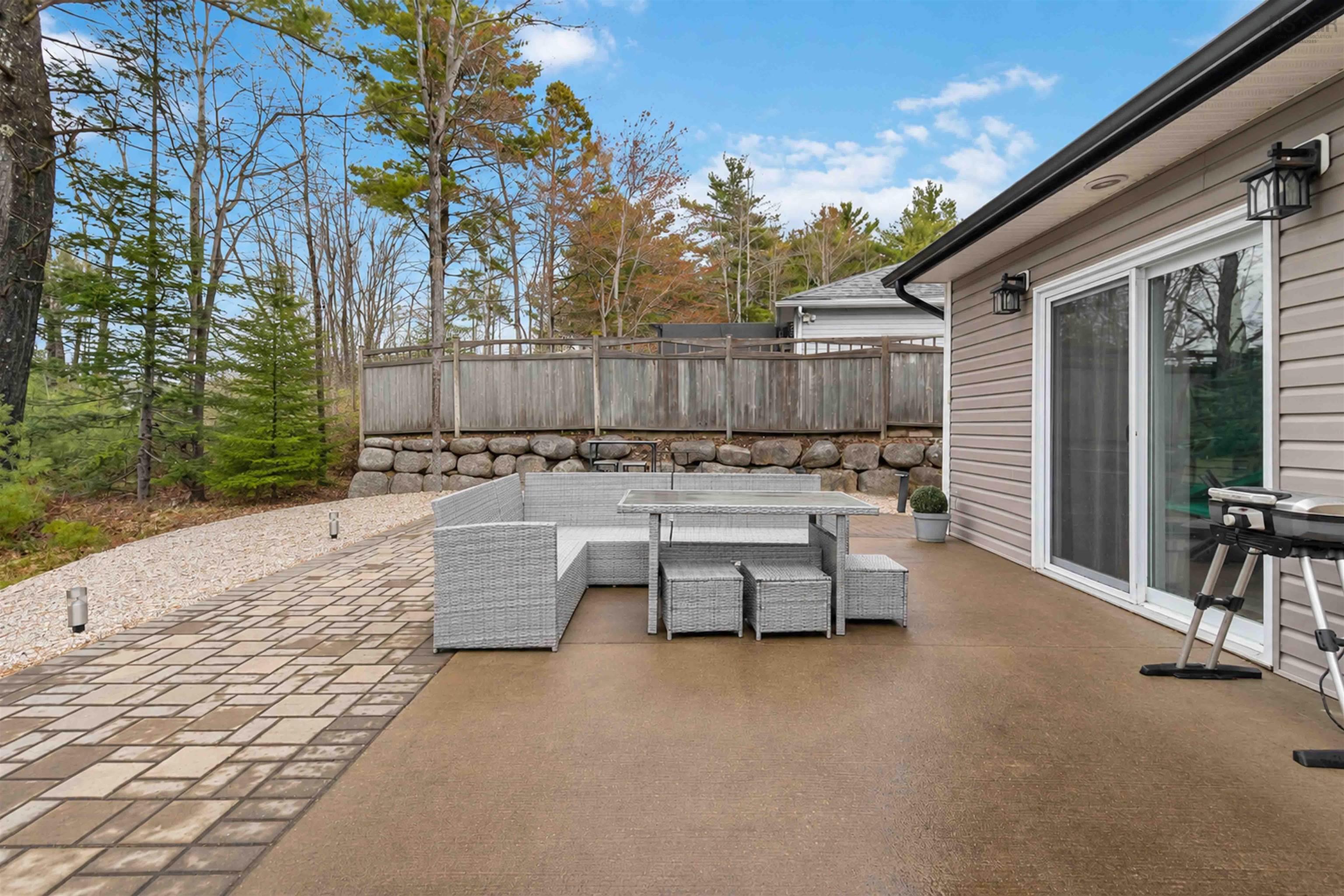 $579,900.00: 71 Acorn Drive, Bridgewater