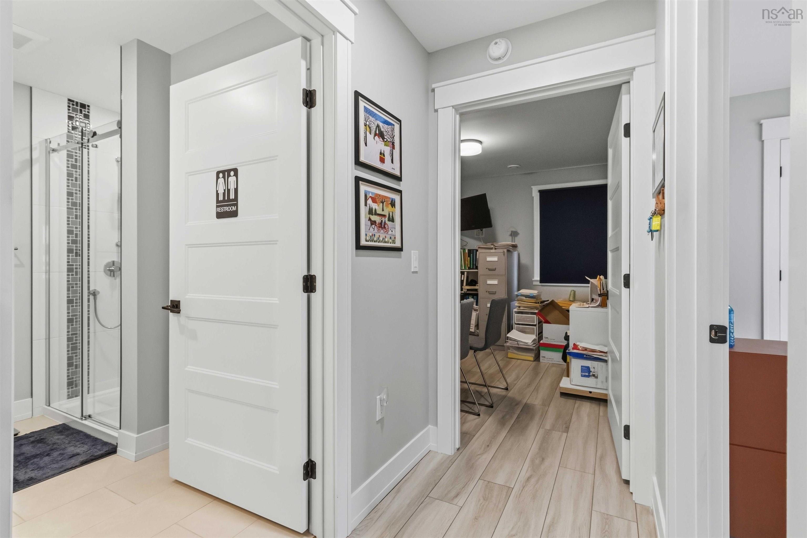 $579,900.00: 71 Acorn Drive, Bridgewater