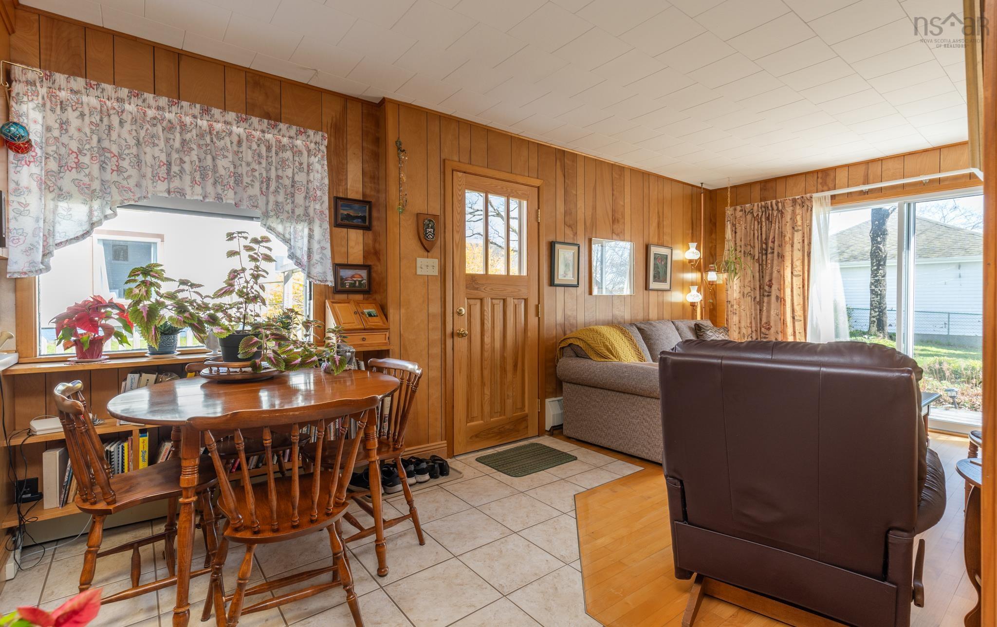 $399,900.00: 17 Porter Street, Yarmouth