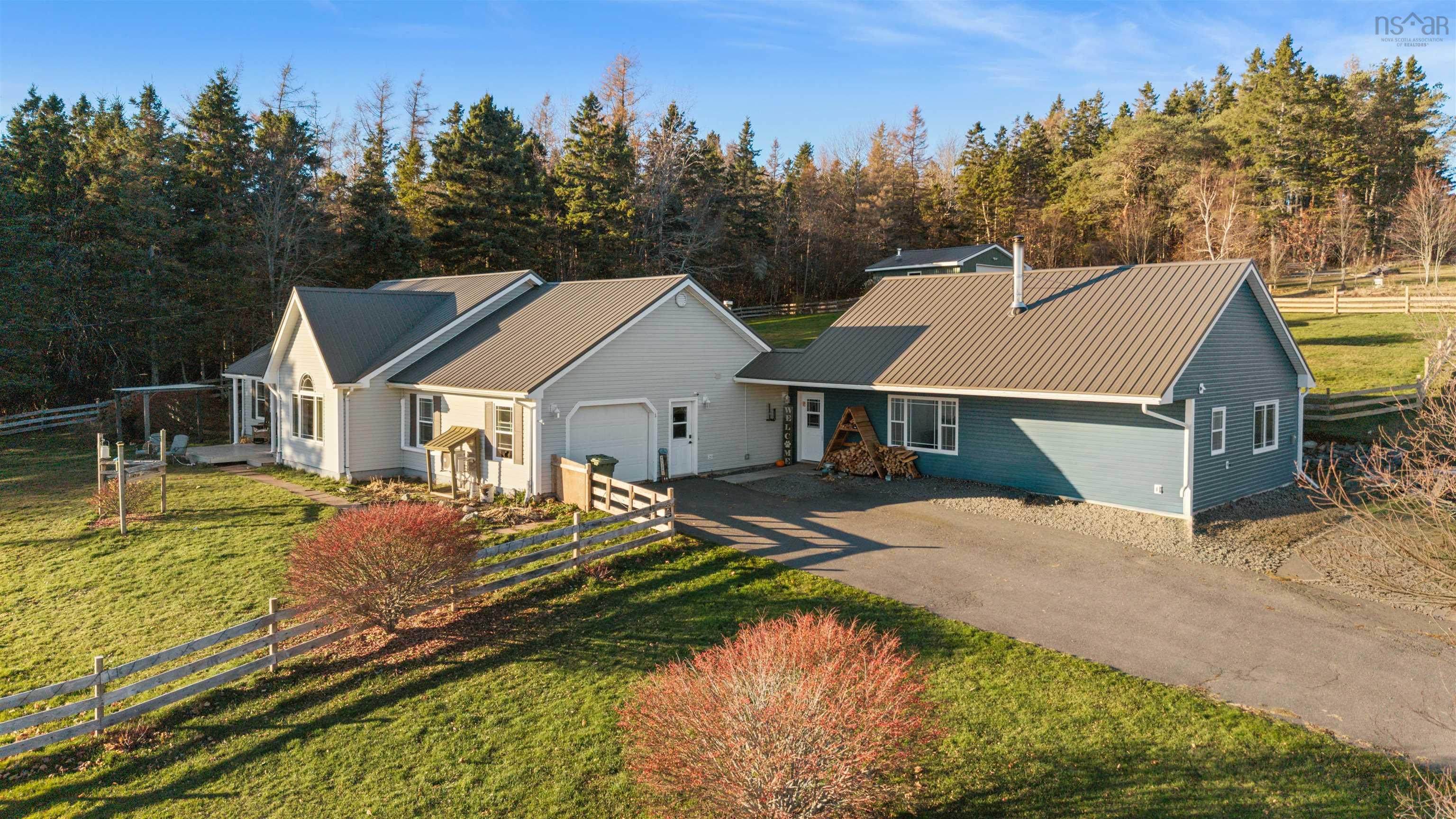 $749,900.00: 935 BROOKSIDE Road, Upper Brookside
