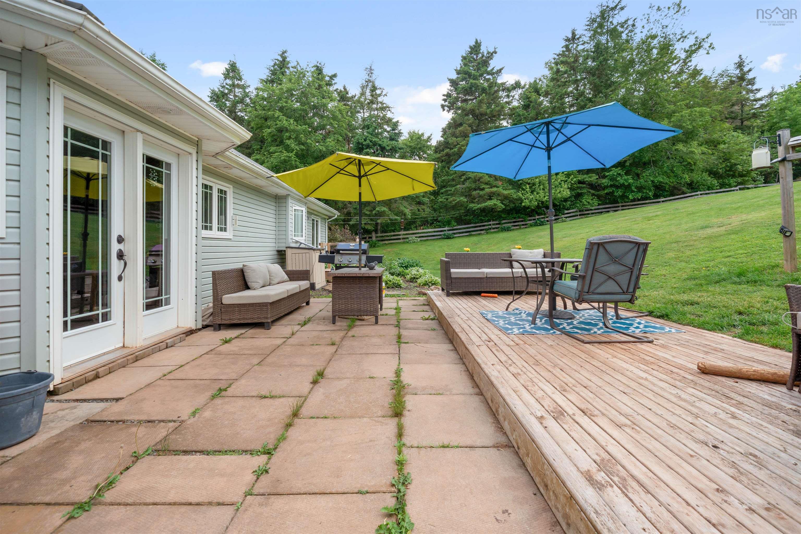 $745,000.00: 935 BROOKSIDE Road, Upper Brookside