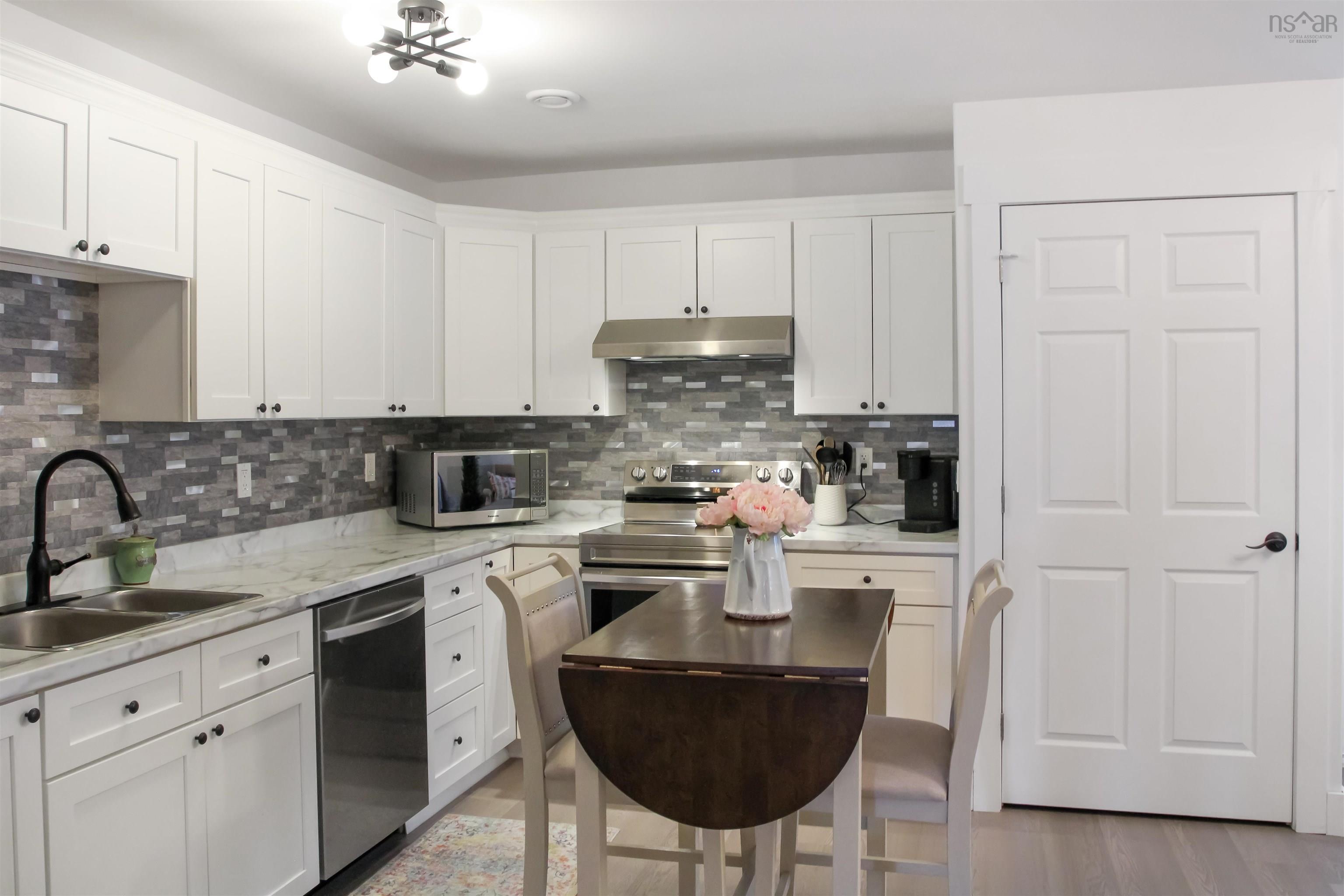 $299,000.00: 335 Nichols Avenue, North Kentville