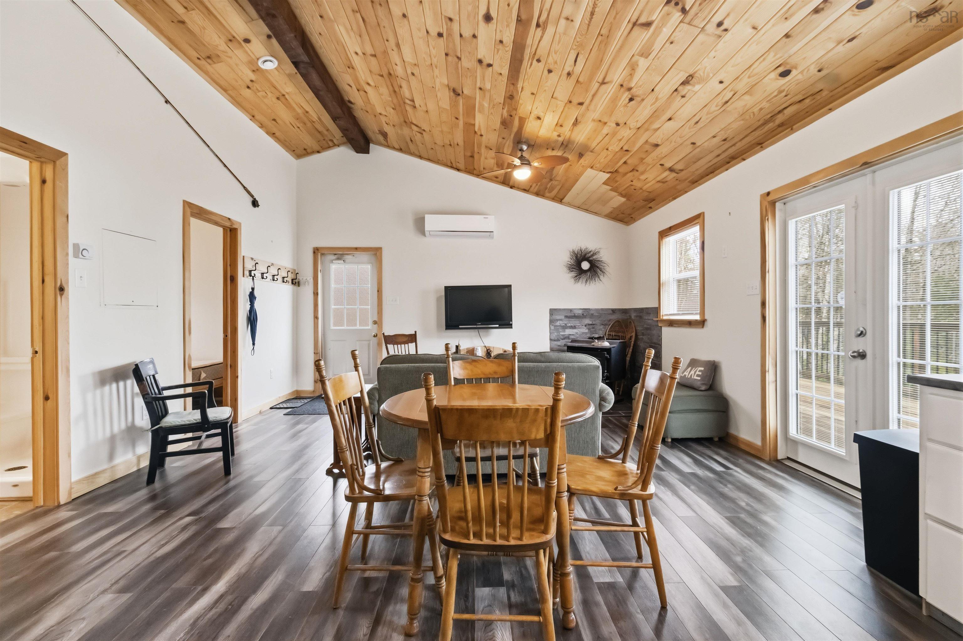 $299,900.00: 630 Elmwood Extension, Barss Corner