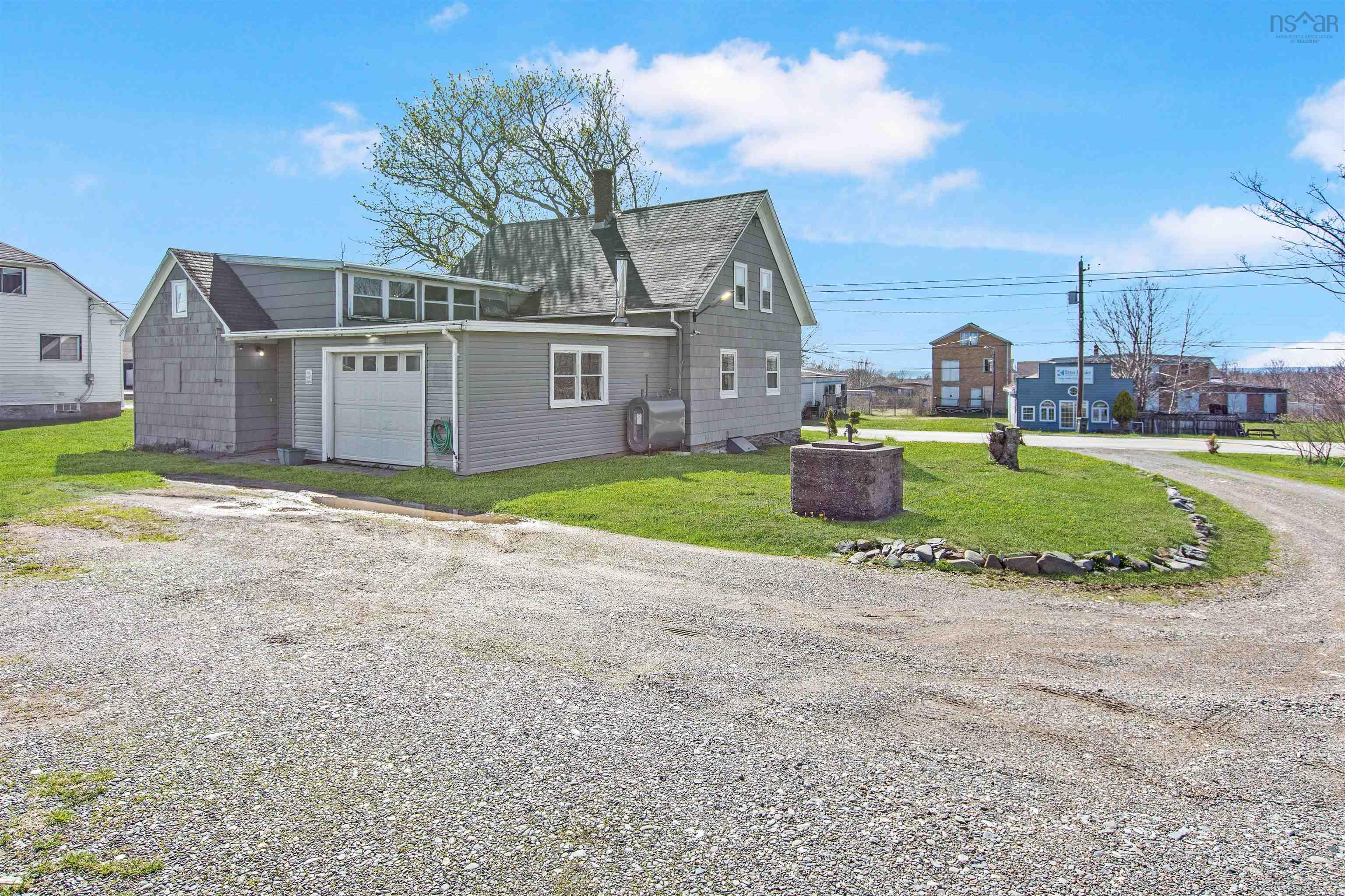 $249,000.00: 8732 Highway 1, Meteghan Centre