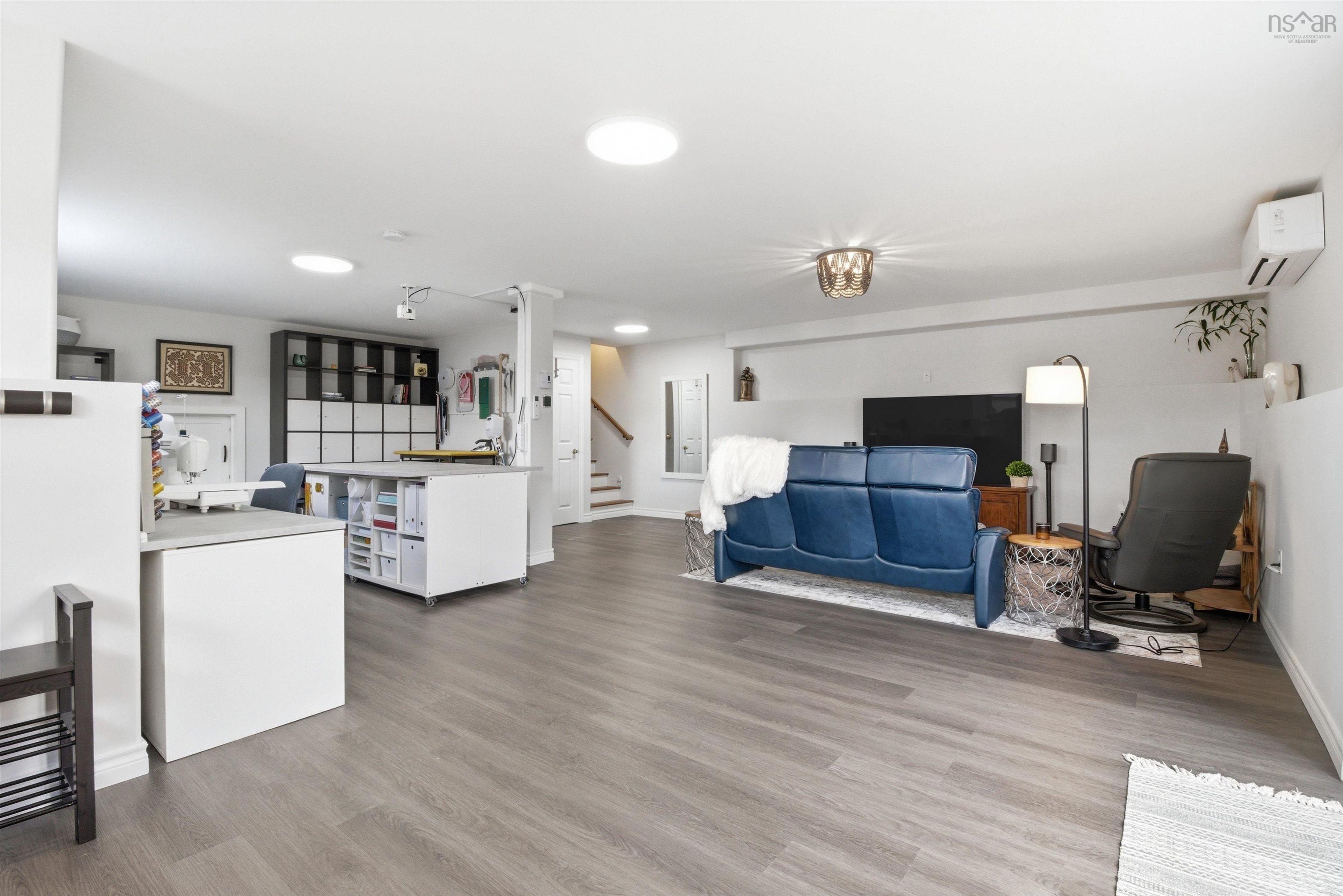$829,900.00: 766 Pioneer Drive, Vaughan